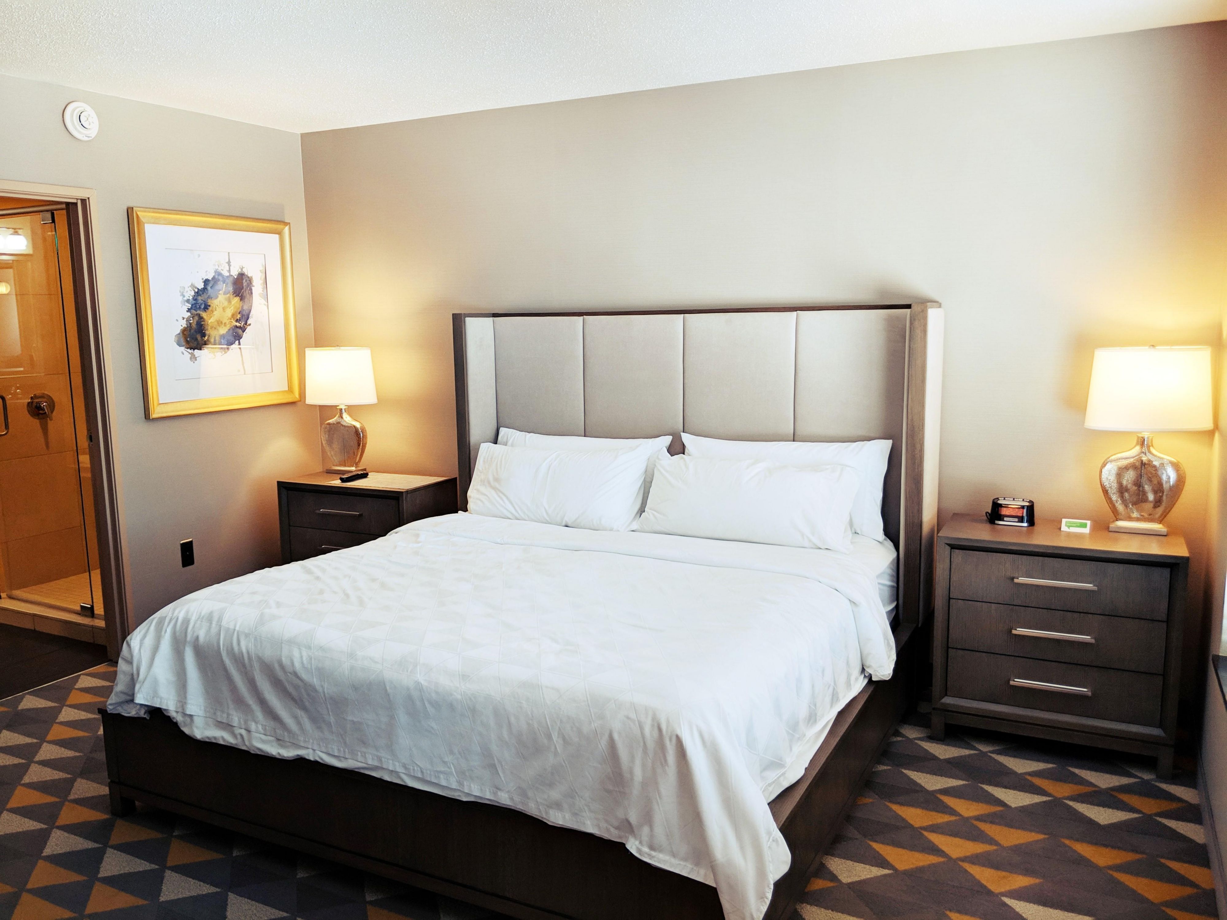 Relax and take advantage of our luxurious Suite.