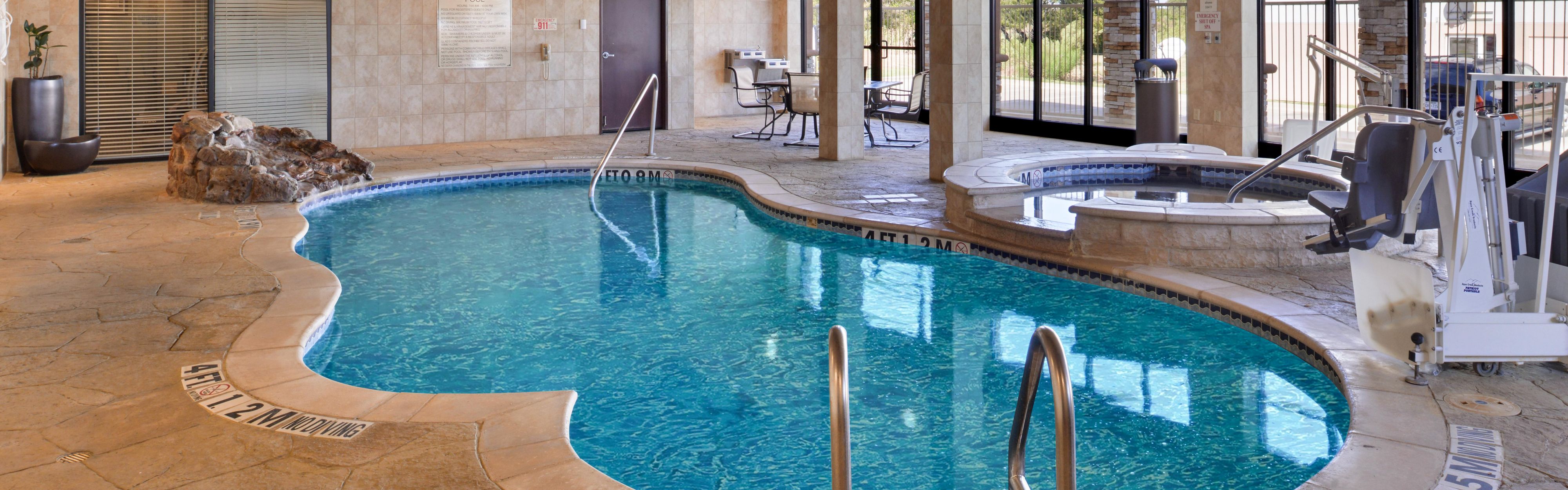 Holiday Inn Fort Worth North Fossil Creek 無料インターネット その他の特典