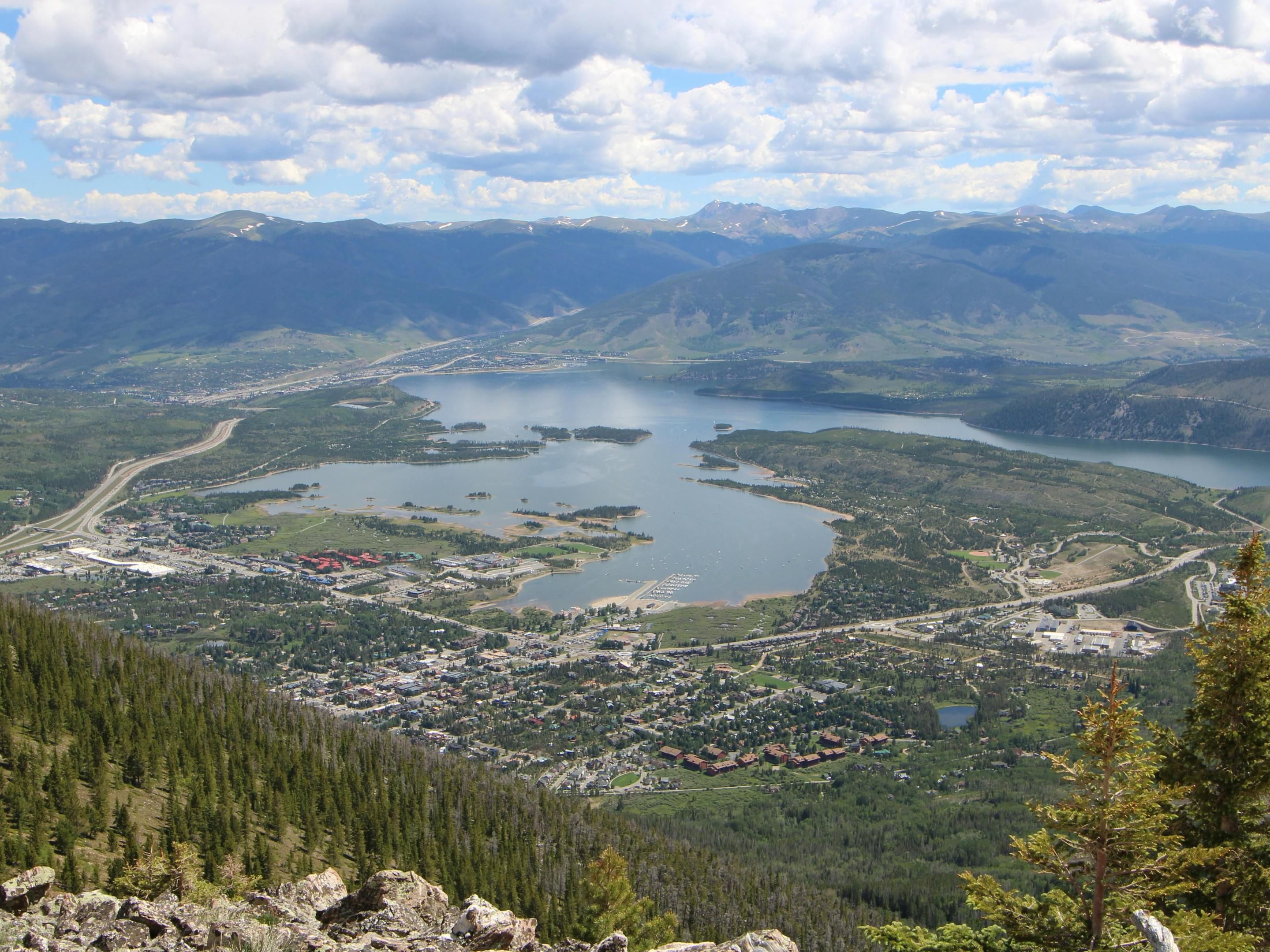 Enjoy the ultimate mountain getaway at Holiday Inn Frisco! Located minutes from Breckenridge, Keystone, and Copper Mountain, our hotel offers ski storage, easy shuttle access, and nearby hiking trails. Make your Colorado adventure effortless with comfort and convenience in the heart of Summit County.