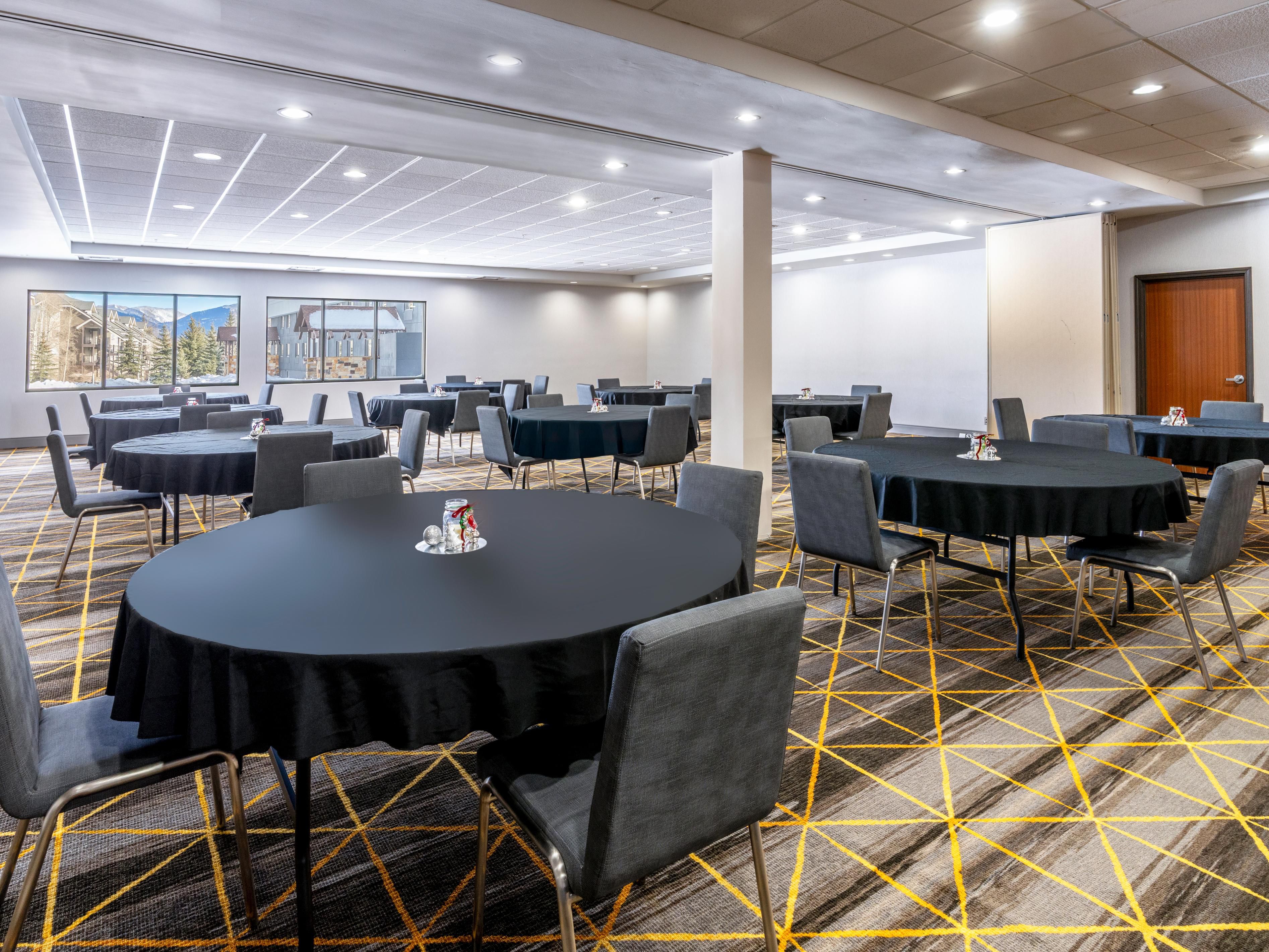 Plan your next meeting or celebration at Holiday Inn Frisco! Our versatile event spaces feature modern technology, catering options, and stunning mountain views—perfect for corporate gatherings or social occasions. Enjoy a professional setting in the heart of Colorado’s scenic Summit County.