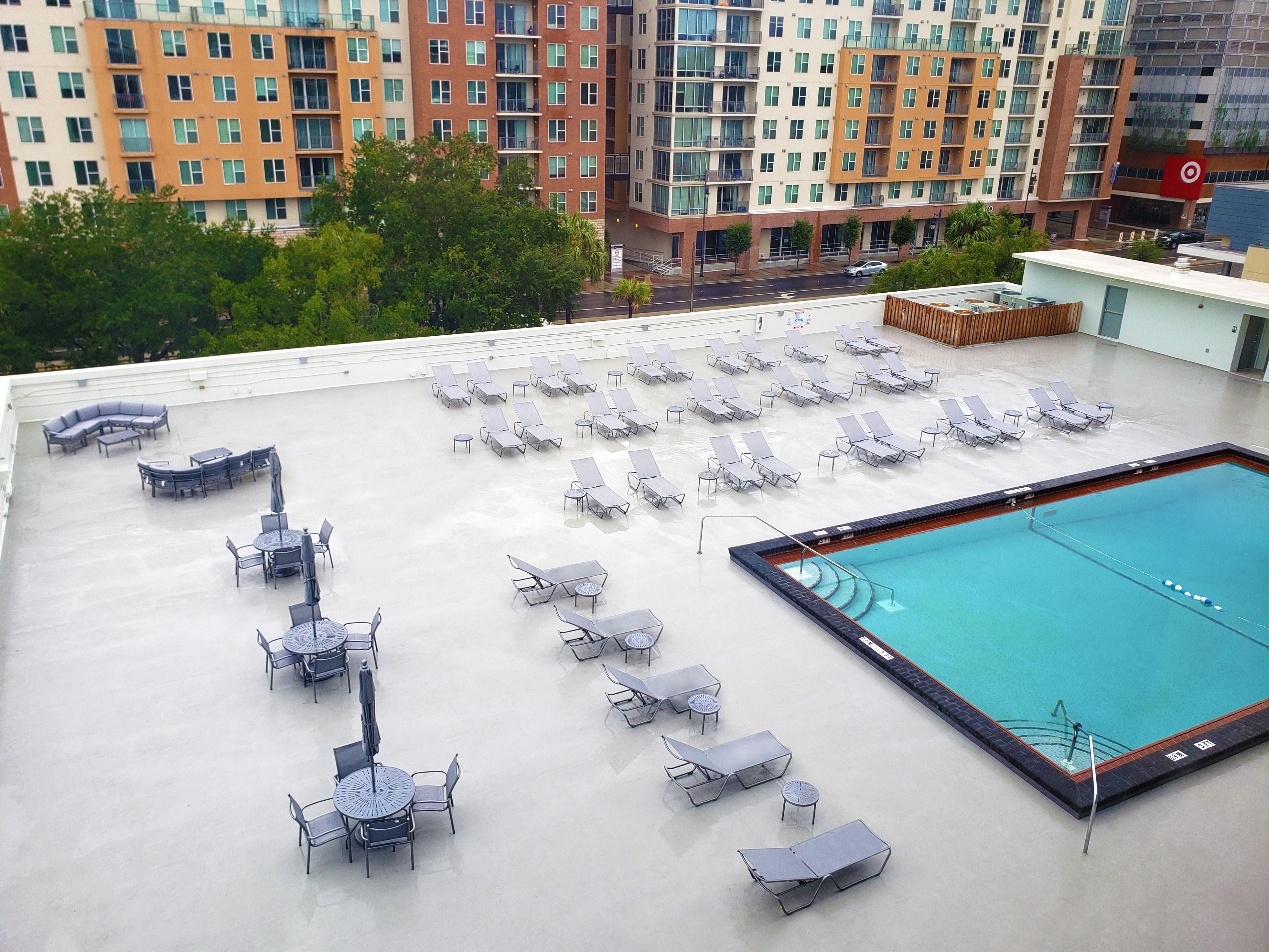 Enjoy the view of University of Florida while relaxing on our rooftop deck and pool.  This entire space has been recently renovated.  The views and serenity are incredible.  Make sure you take a stroll up to the roof and enjoy both!