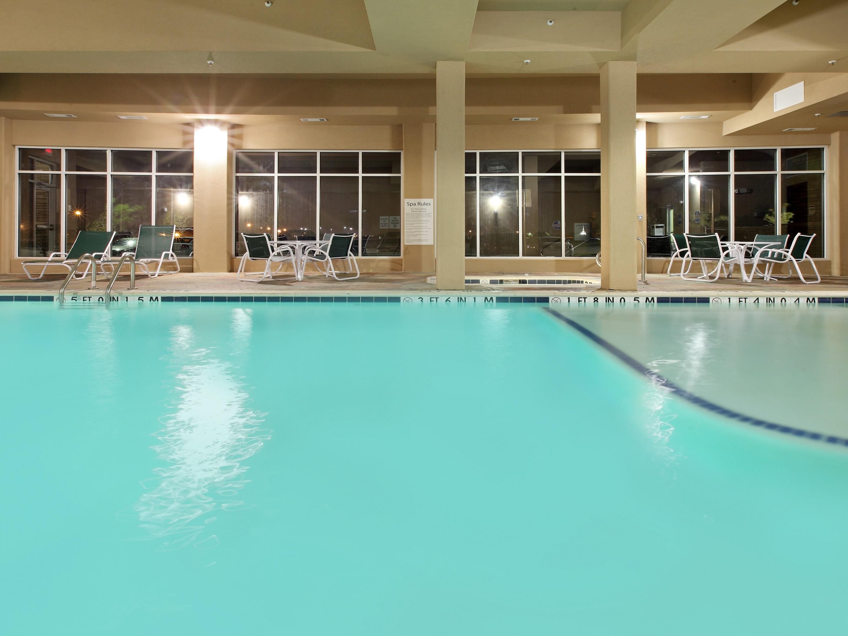 Hotel in Garland, TX with Indoor Pool | Holiday Inn Dallas - Garland