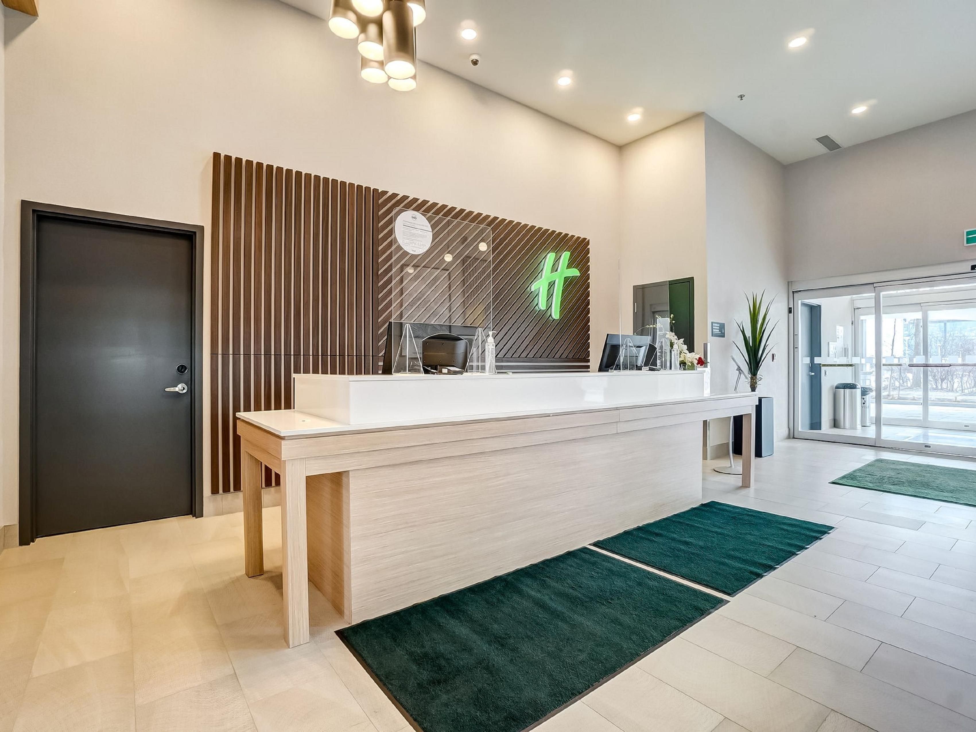 Experience a seamless blend of comfort and convenience with amenities designed to elevate your stay, including complimentary outdoor parking and Wi-Fi, a relaxing heated indoor pool, fully equipped fitness facilities, and an on-site restaurant. For guests with electric vehicles, our hotel offers access to EV charging stations.