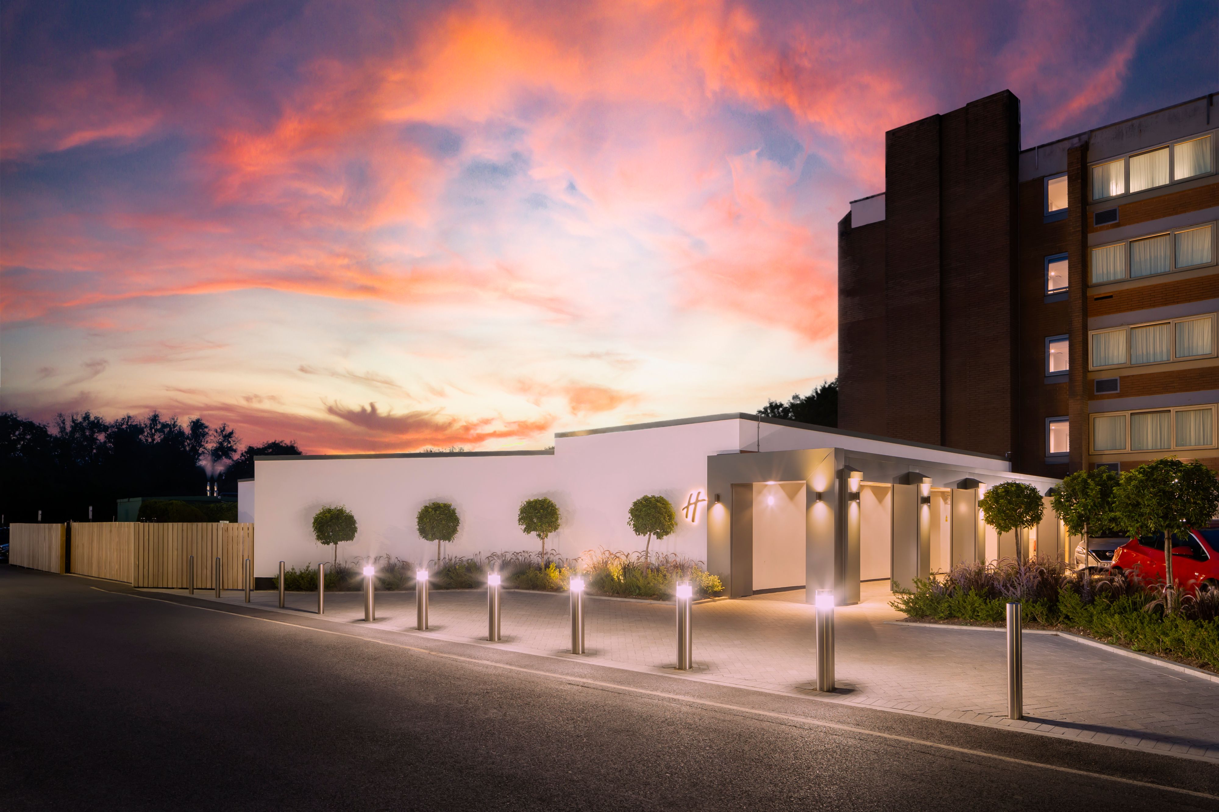 伦敦盖特威克机场假日酒店