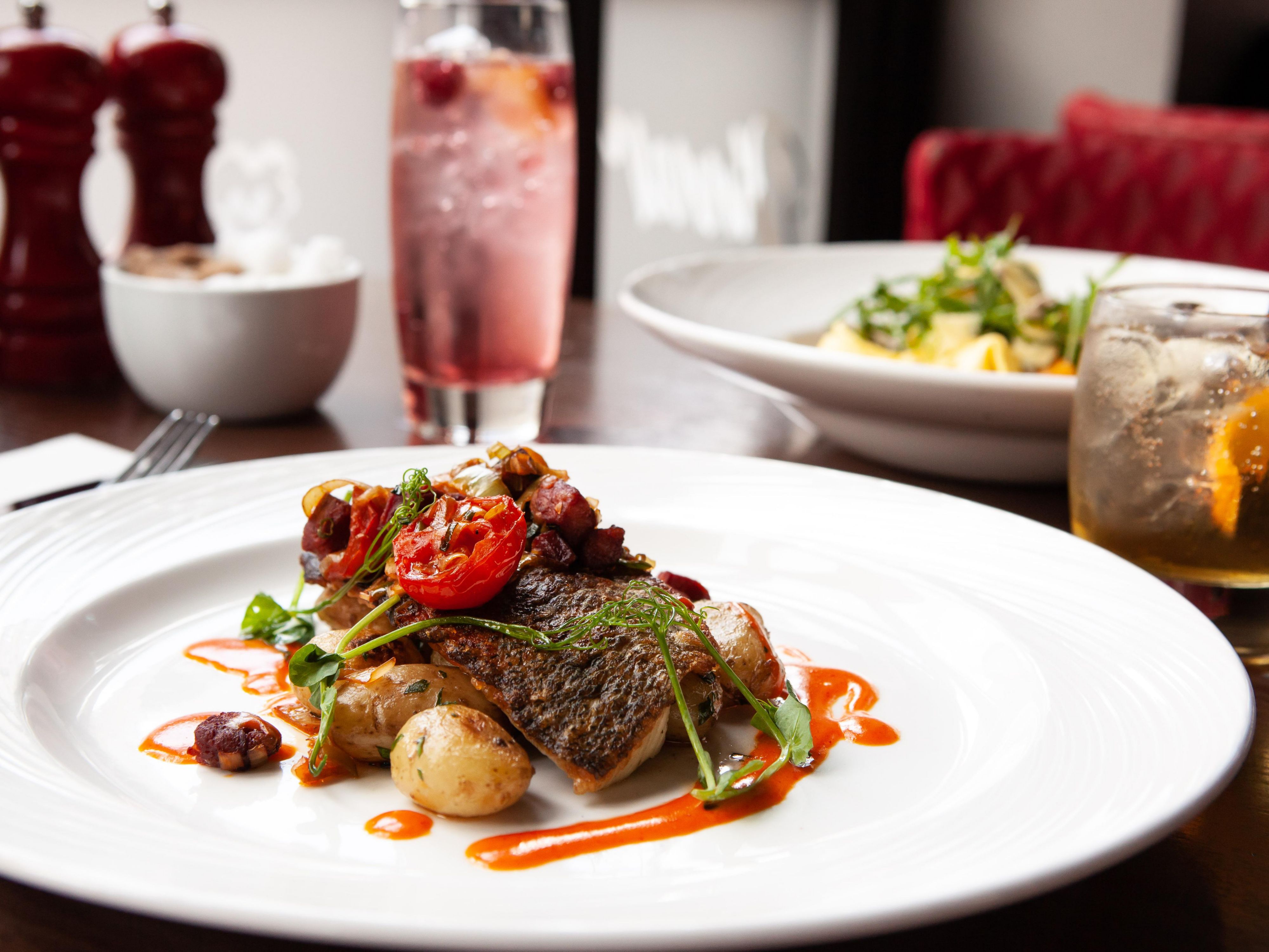 Treat yourself during your stay at our onsite restaurant, La Bonne Auberge. For over 40 years, it’s been Glasgow’s original Mediterranean Brasserie. This is the perfect venue for pre-theatre and à la carte dining, using only the freshest ingredients, the menus offer excellent value for money and mouth-watering dishes. Book a table now.