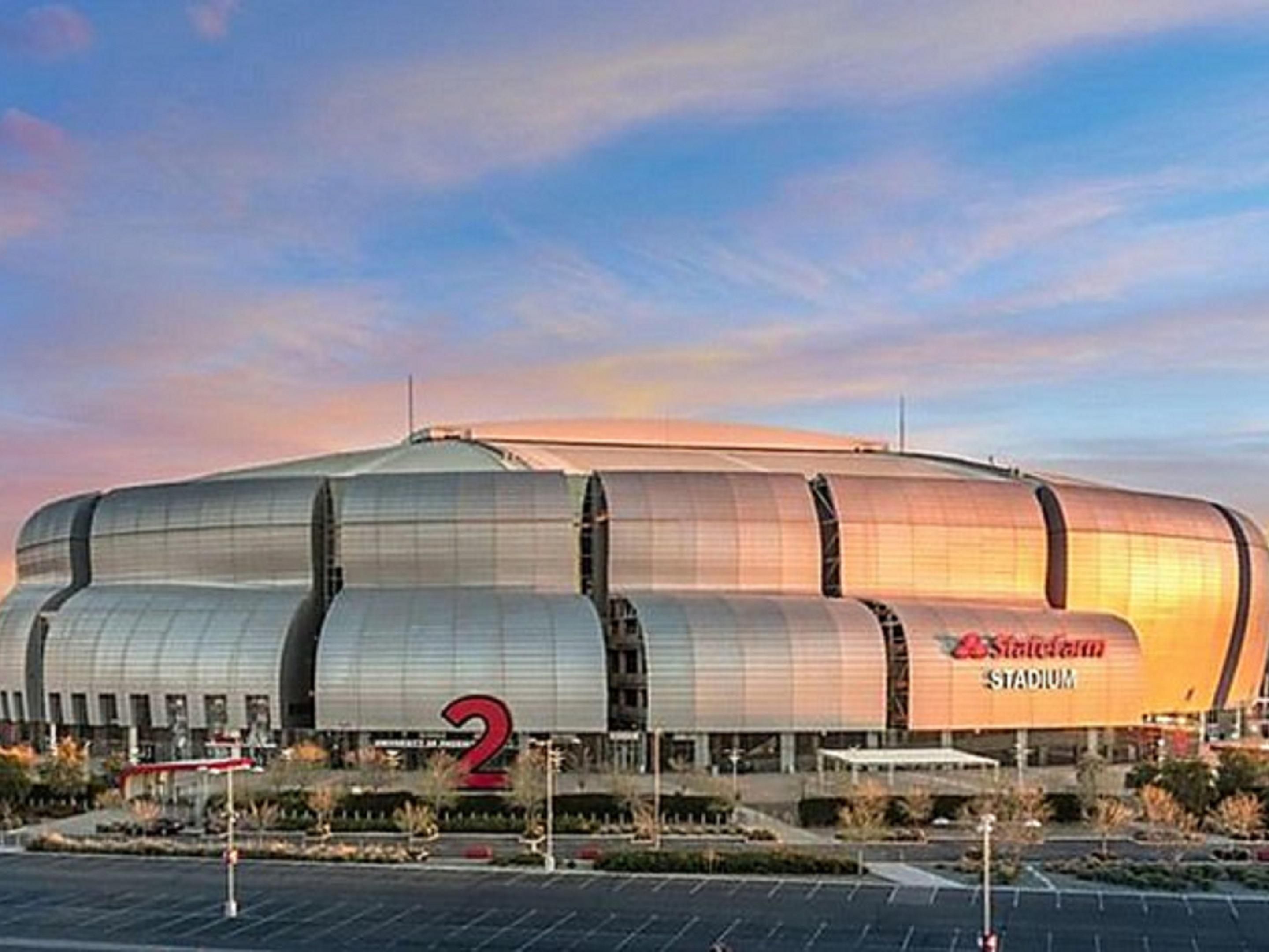 State Farm Stadium in Glendale Sports and Entertainment District - Tours  and Activities