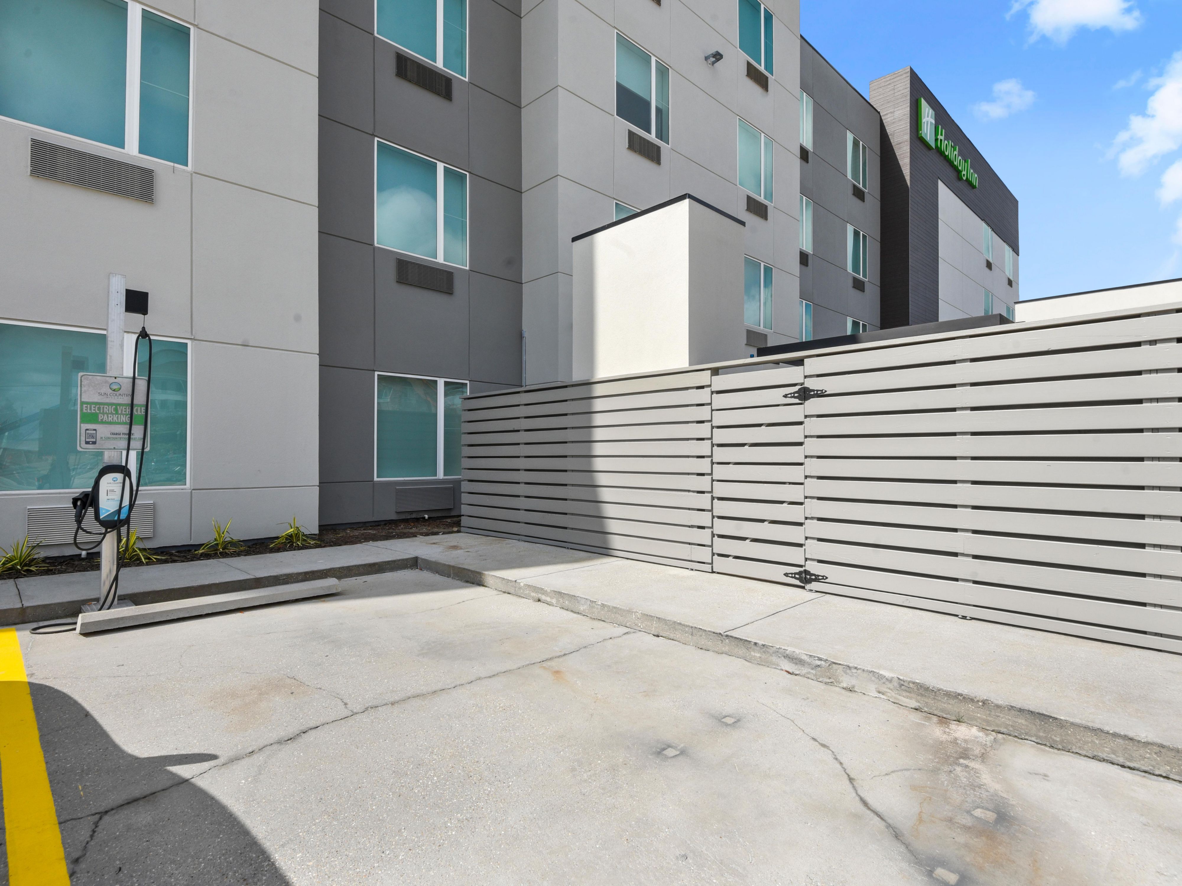 Holiday Inn Gonzales Map & Driving Directions Parking Options for