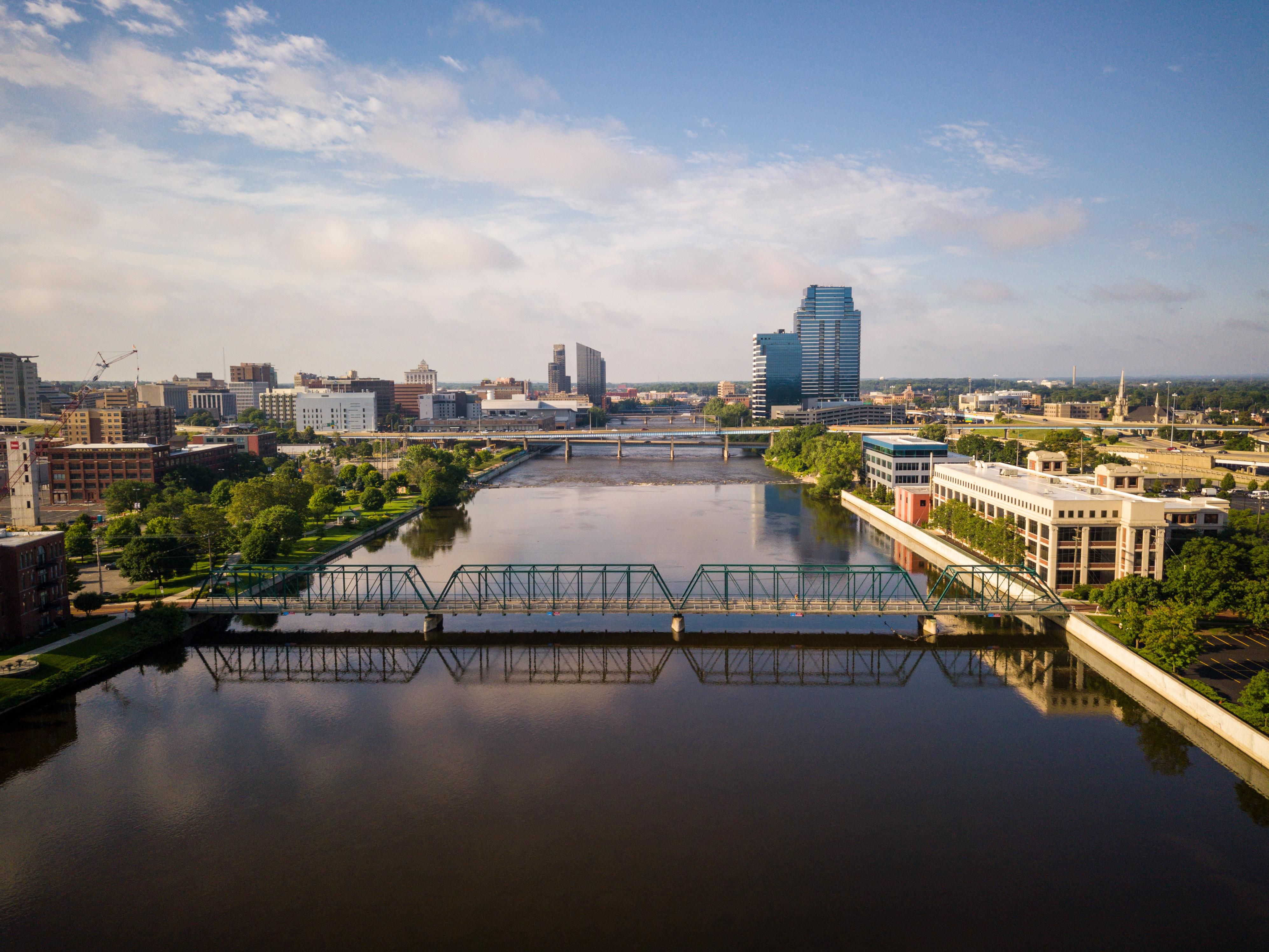 Enjoy stunning views of the Sixth Street Bridge and downtown.