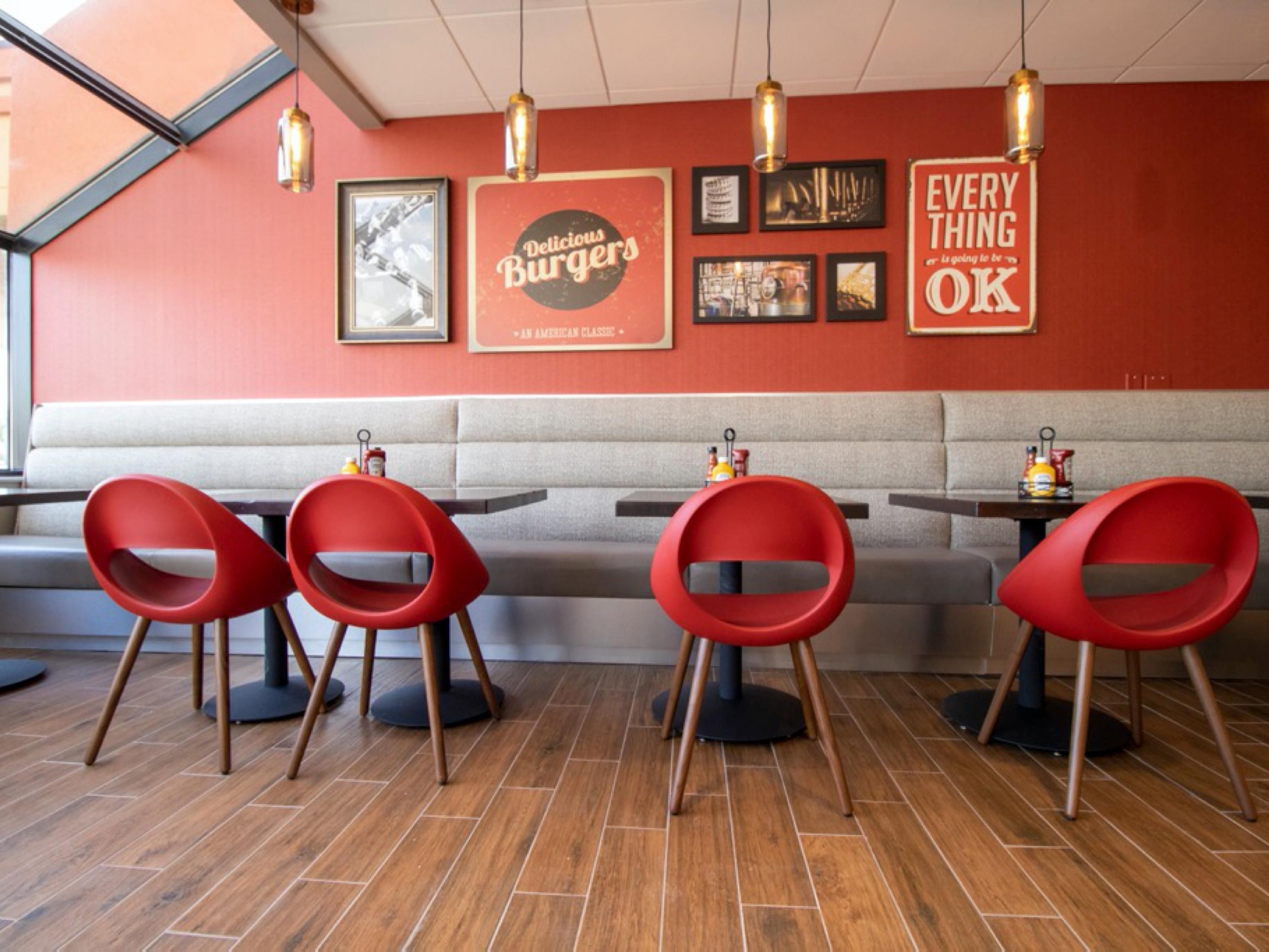 Burger Theory delivers a lively dining experience with a unique point of “brew” to satisfy every craving. Savor our Build Your Own Burger menu, hearty breakfasts, and dinner delights with delectable homemade mason jar desserts. For added convenience, we offer in-room dining options and kids under 12 eat free!
