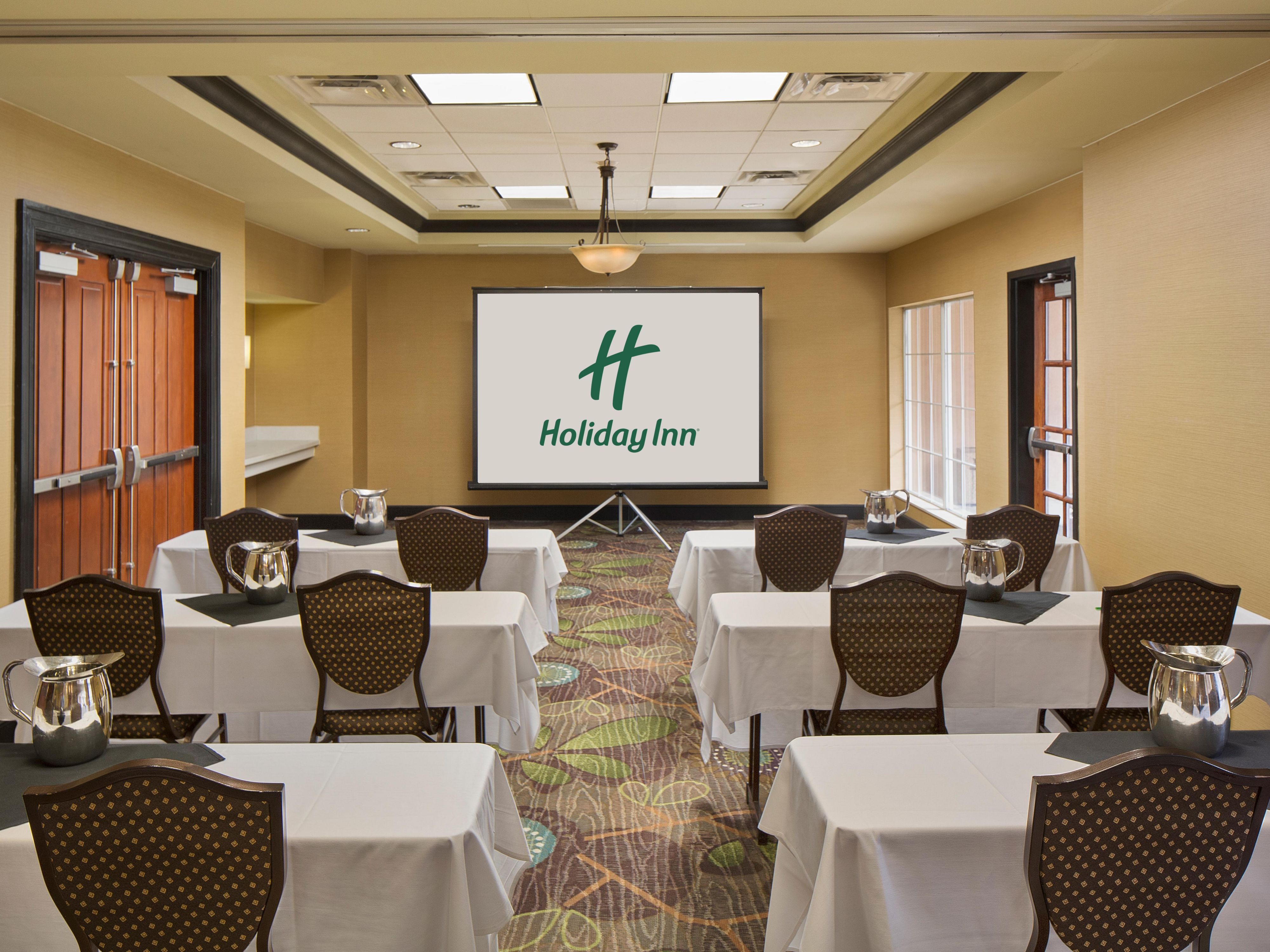 The Holiday Inn Grand Rapids Airport features 3,940 total sq ft of meeting space in 5 meeting rooms. Our staff can help you with all aspects of planning the meeting including multimedia and audiovisual support, catering services, event planning and more. 