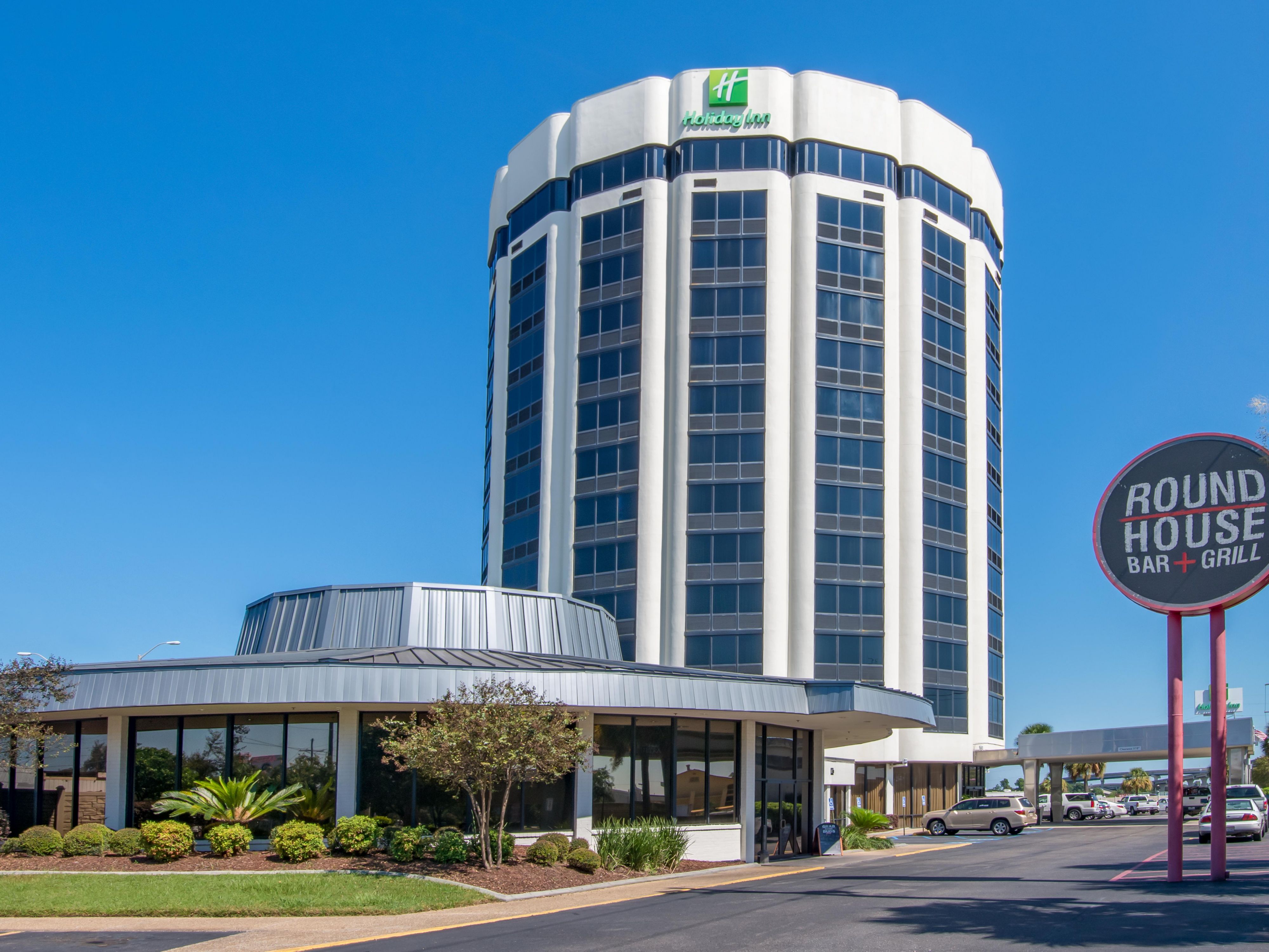 Hotels Near Mercedes Benz Superdome  Holiday Inn New Orleans-Downtown  Superdome