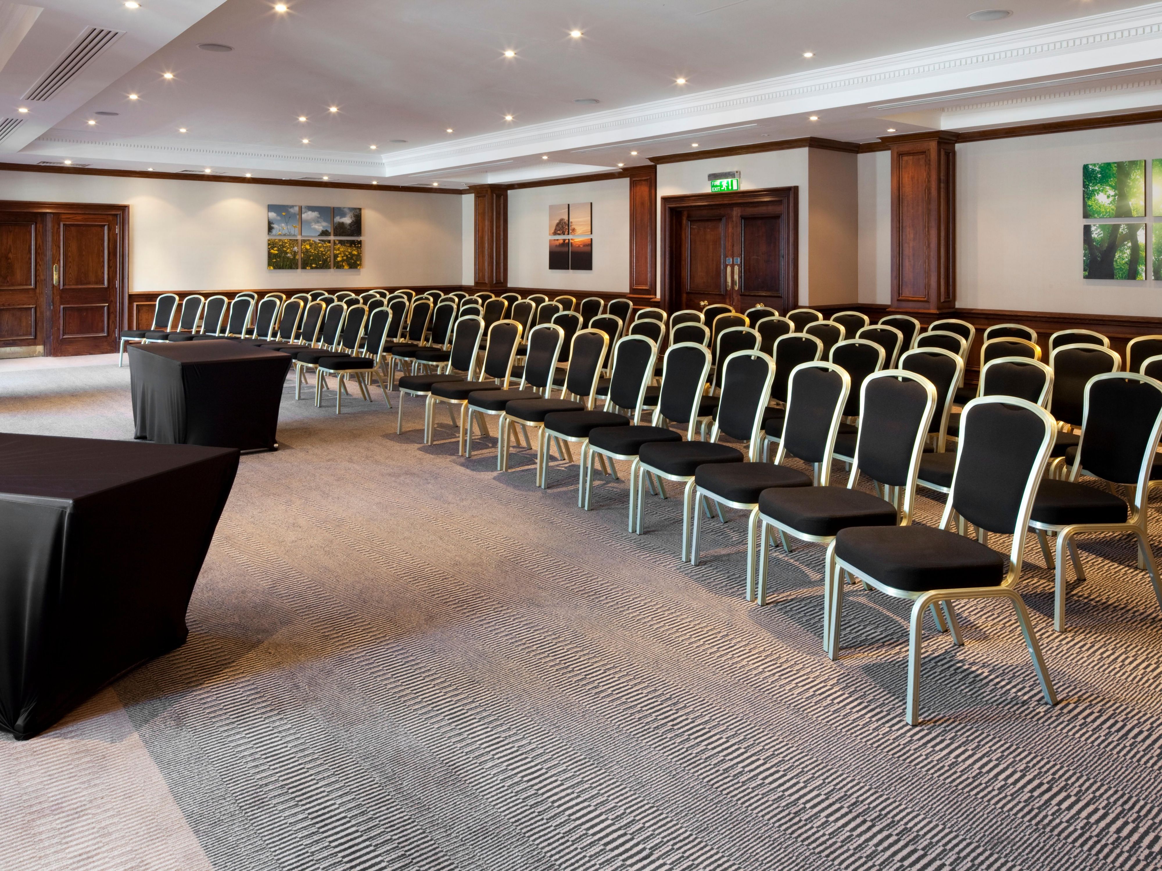 From small board meetings to large conferences or even weddings, our 15 versatile meeting and event rooms can host up to 180 guests and we offer a range of packages to meet your needs. 