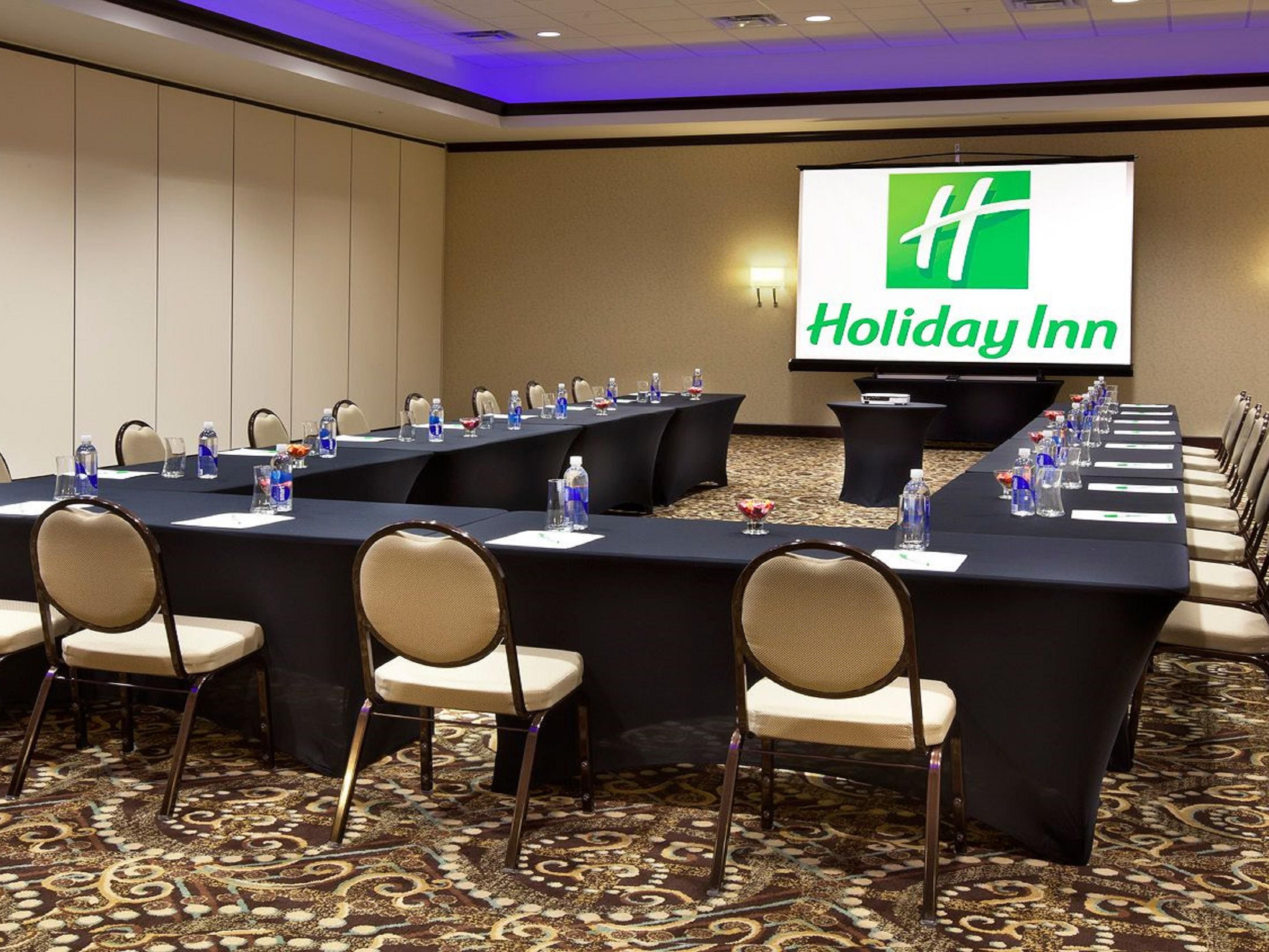 Book your event with us and experience enhanced personal service, socially distanced setups, new catering event menus, featuring themed meals and individual portioned options and a sense of urgency in the cleanliness of your event space.