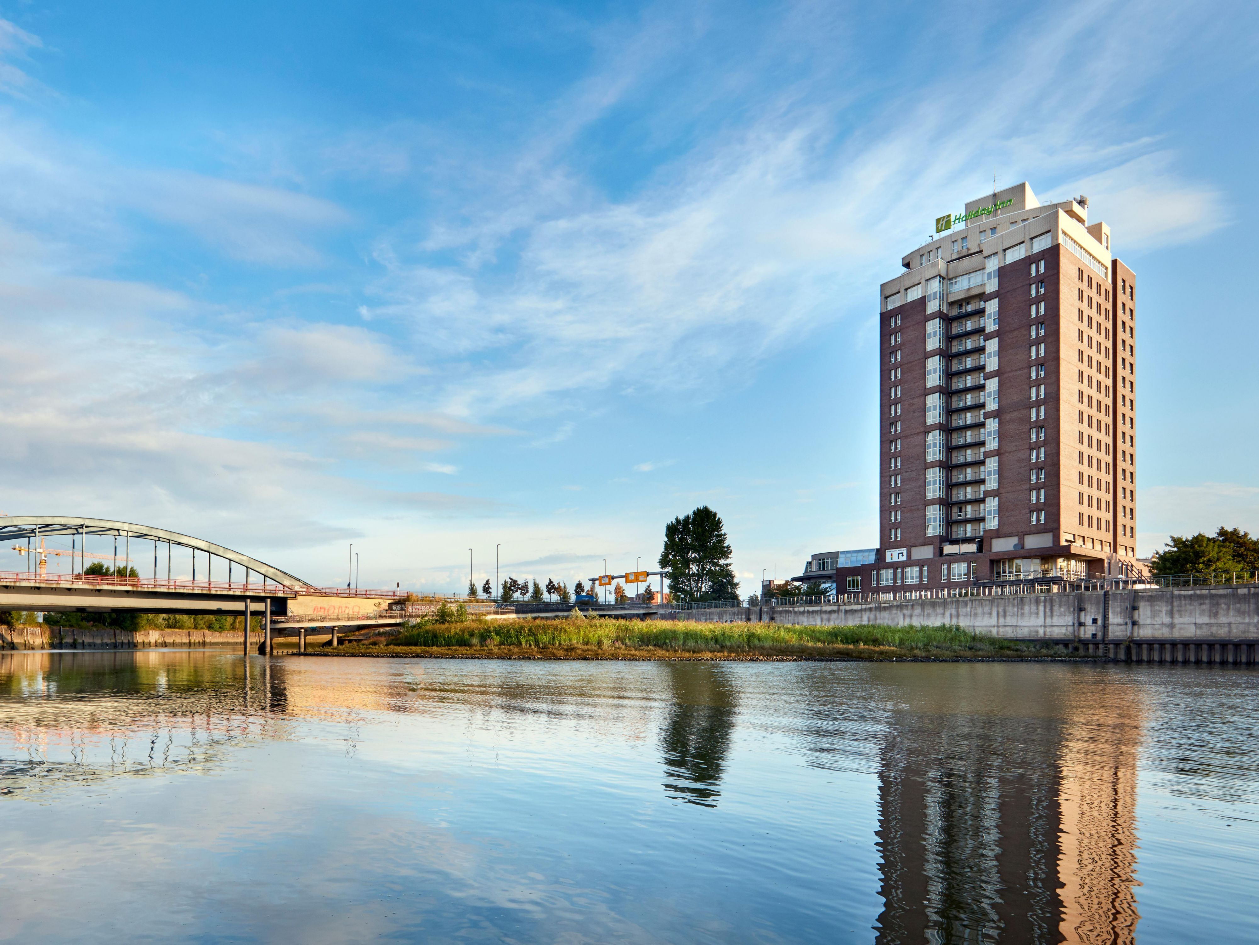 Elbbrucken Hotels In Hamburg Mit Pool Holiday Inn Hamburg