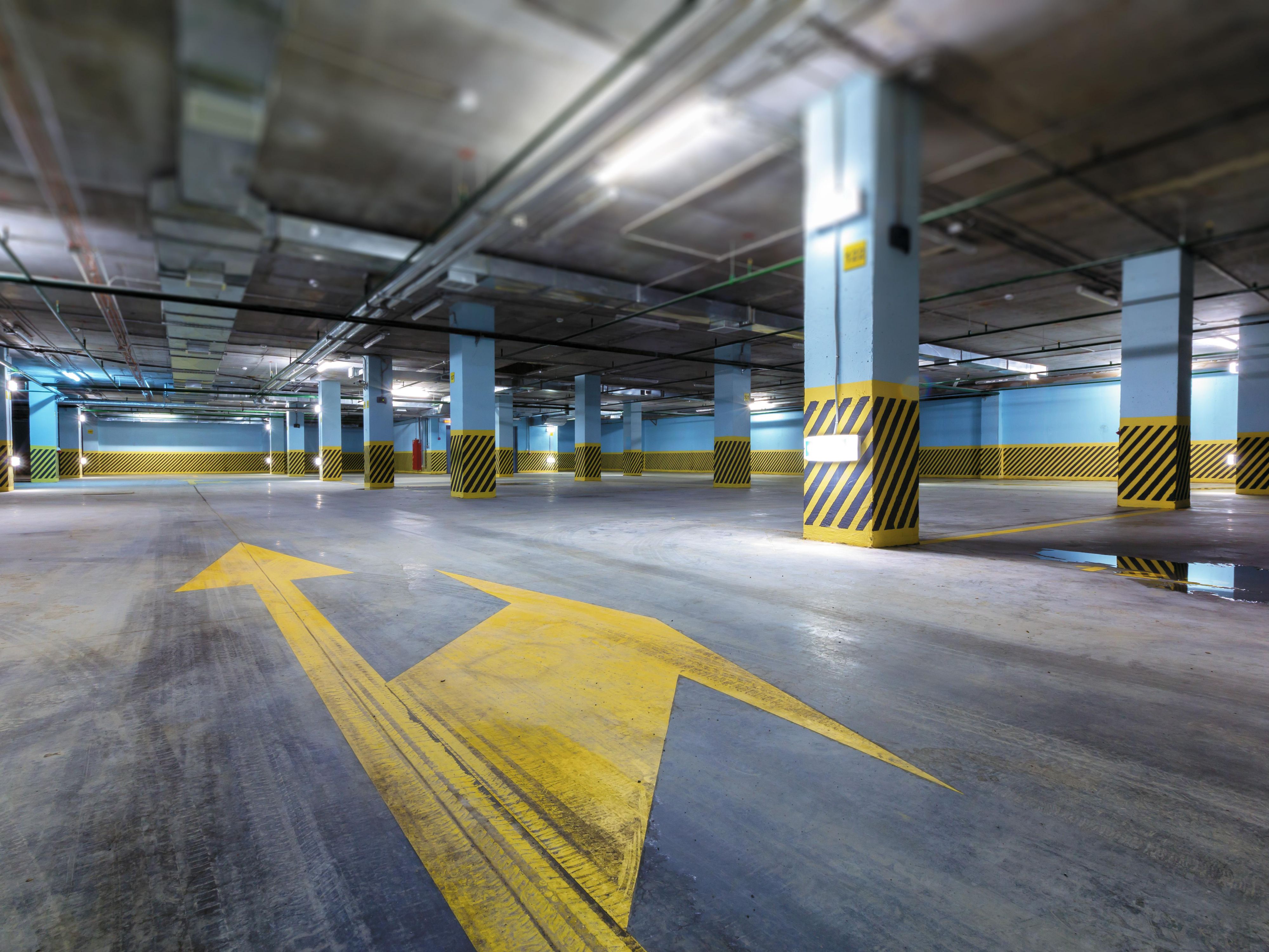 Book your parking space now with discounted rates at Q Park Molenpoort, beneath our hotel!