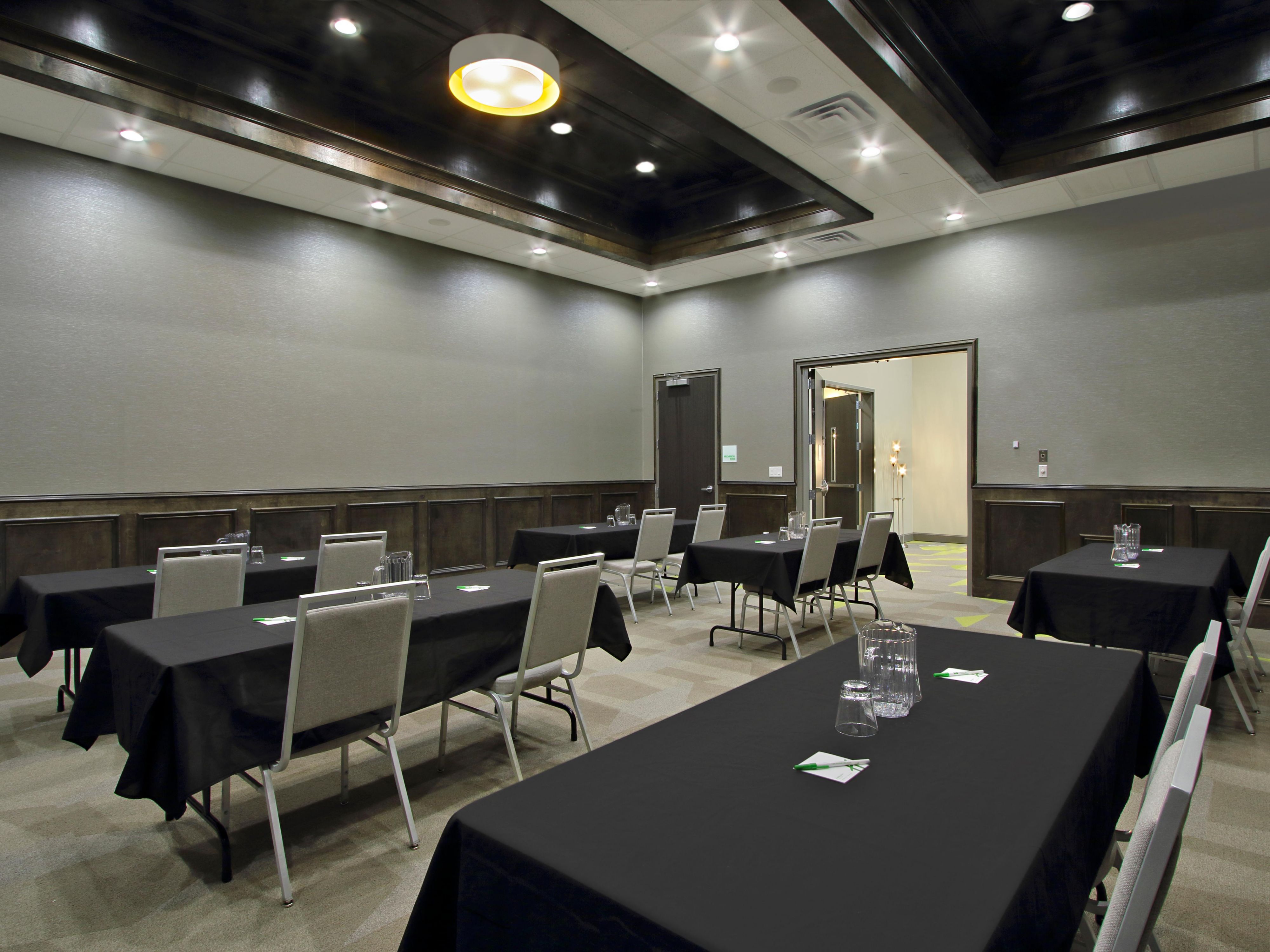 Need a great place to meet or hold an event? We can accommodate most sized meetings and events with our flexible space. Take the work out of your meeting or event by letting us handle setup, catering, visual aid equipment, and of course, the clean-up!