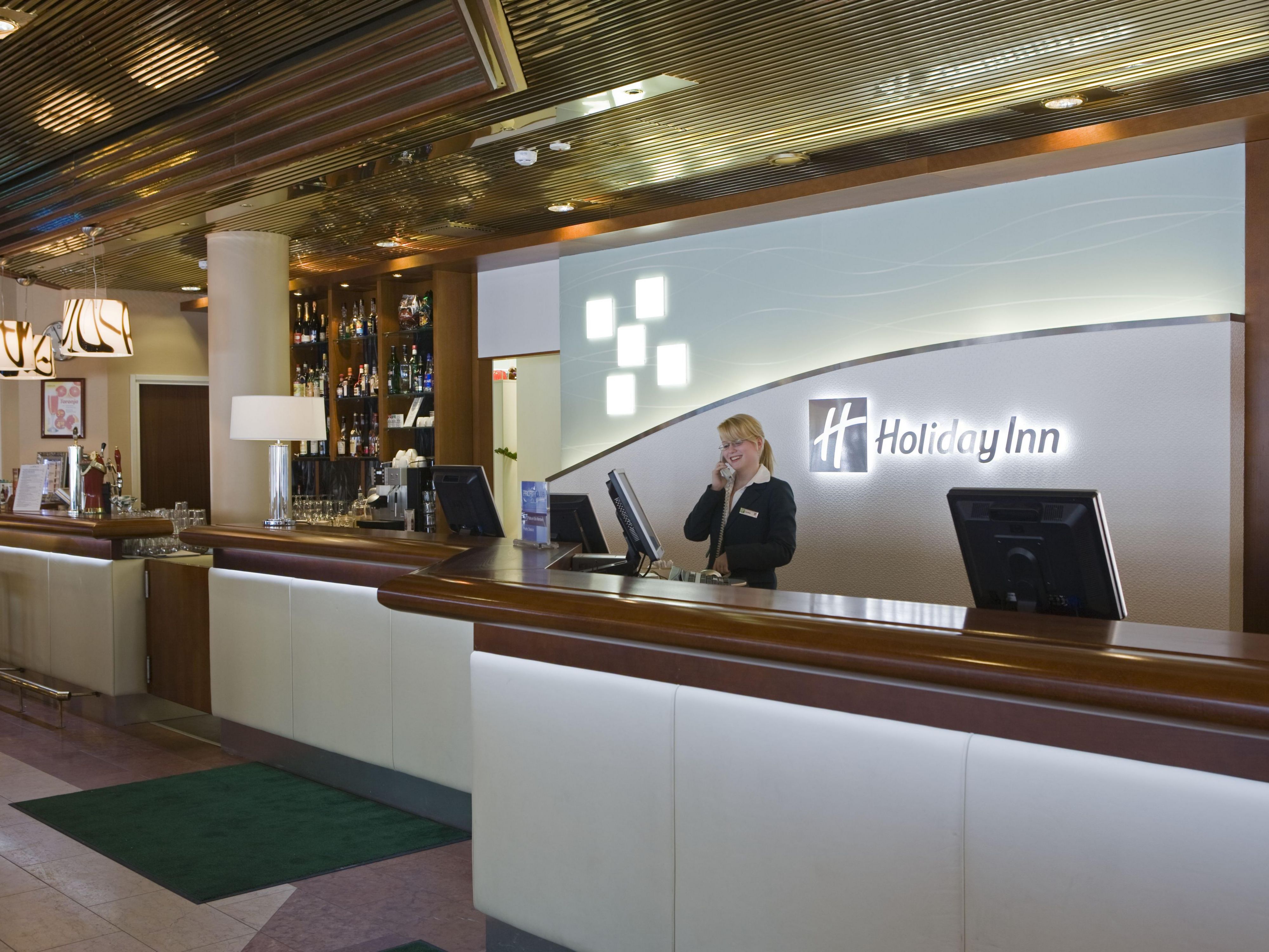 Did you already know that our hotel provides an easy access to and from the Helsinki Airport? With our scheduled bus service you can have a complimentary ride quickly and safely. Check out the timetable here https://bit.ly/3rVGp83 or call our hotel for more details. Our airport bus leaves from the bus stop 42 at the Airport.