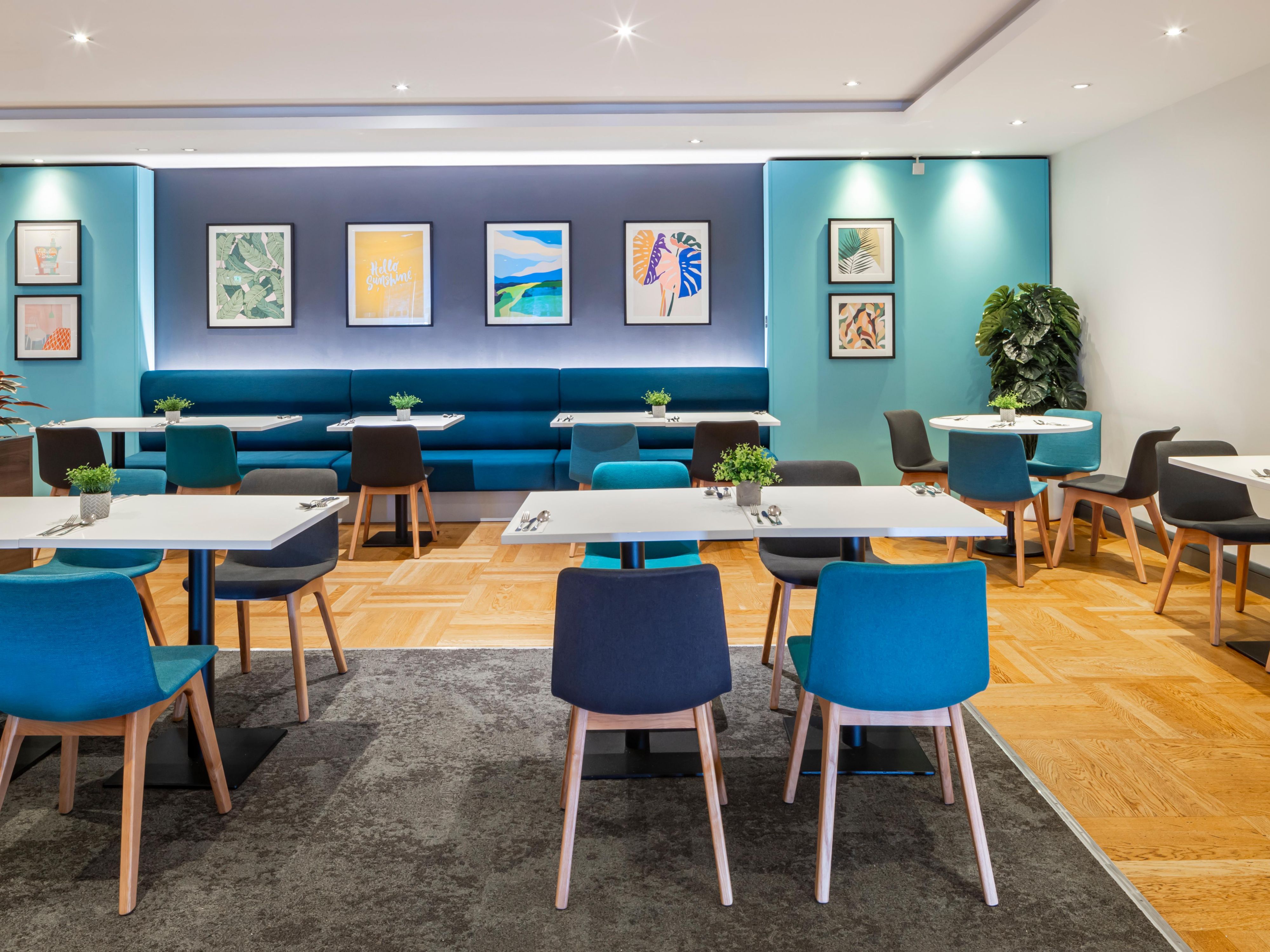 Our modern, stylish Open Lobby at High Wycombe offers a warm welcome and exceptional service. The Open Lobby offers all-day dining and serves a selection of dishes sourced from the best British sustainable ingredients.