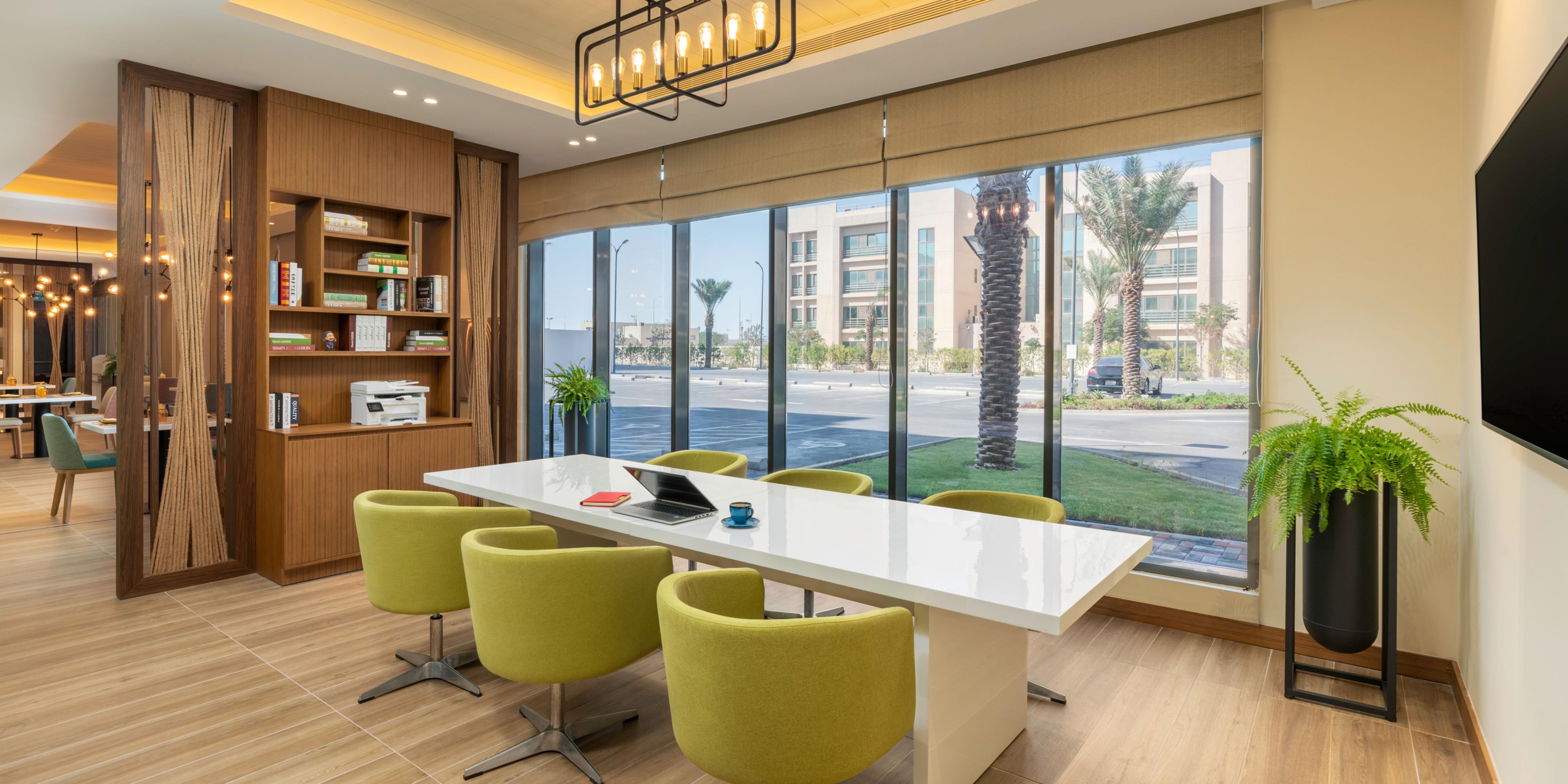 Holiday Inn Hotel Suites Jubail Taibah Hotel By Ihg
