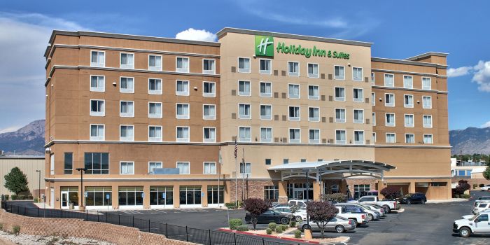 Holiday Inn & Suites Albuquerque-North I-25