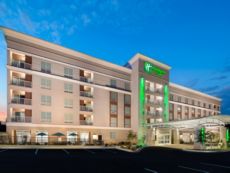Holiday Inn & Suites Arden - Asheville Airport