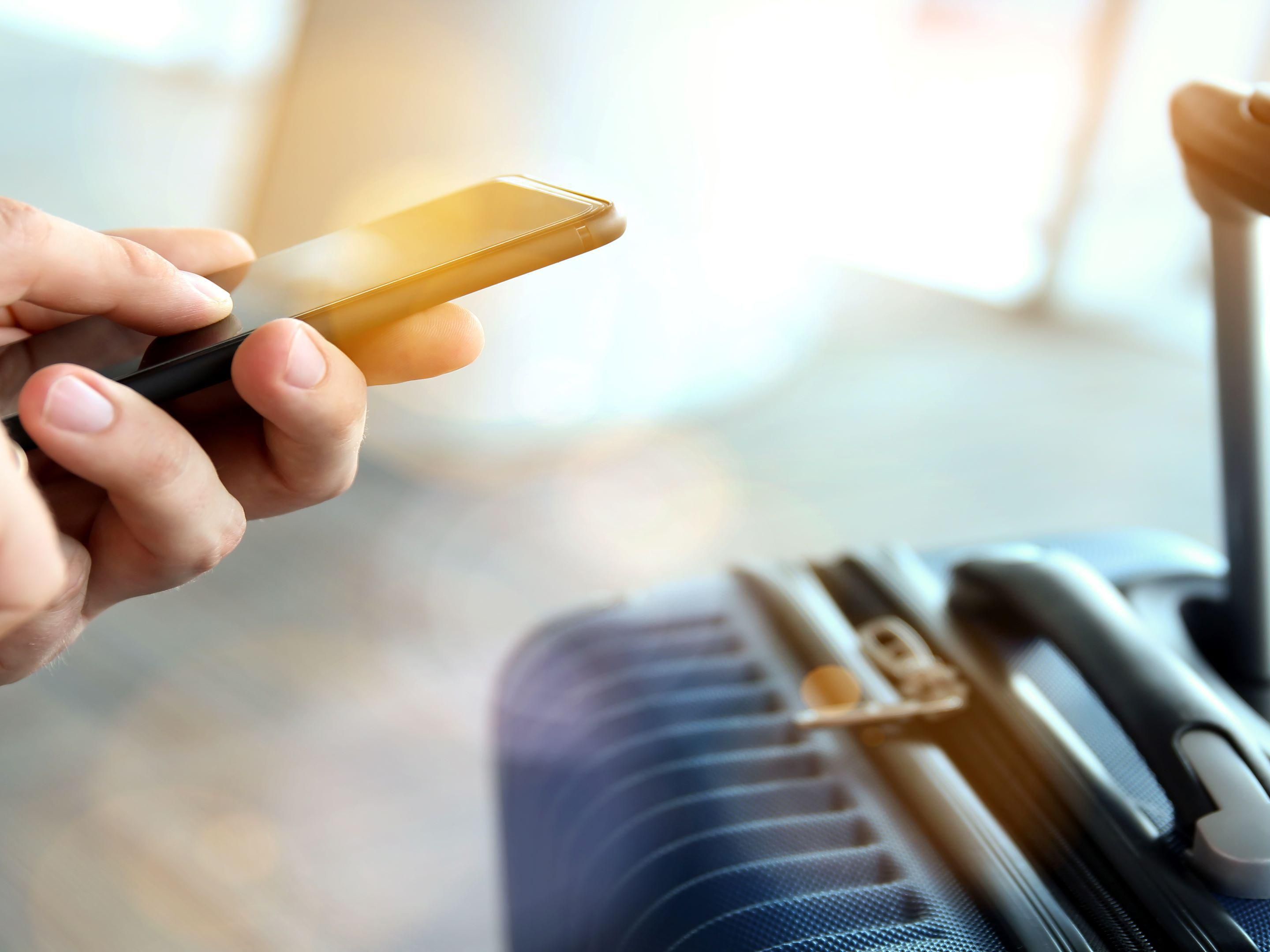 Enjoy a relaxing overnight stay and secure parking before traveling.  We offer onsite airport parking.  Take advantage of our free airport shuttle to and from the airport during the hours of 6:00 AM - 10:00PM.  Please be sure to contact the hotel front desk at least 24 hours in advance to confirm your shuttle needs. 