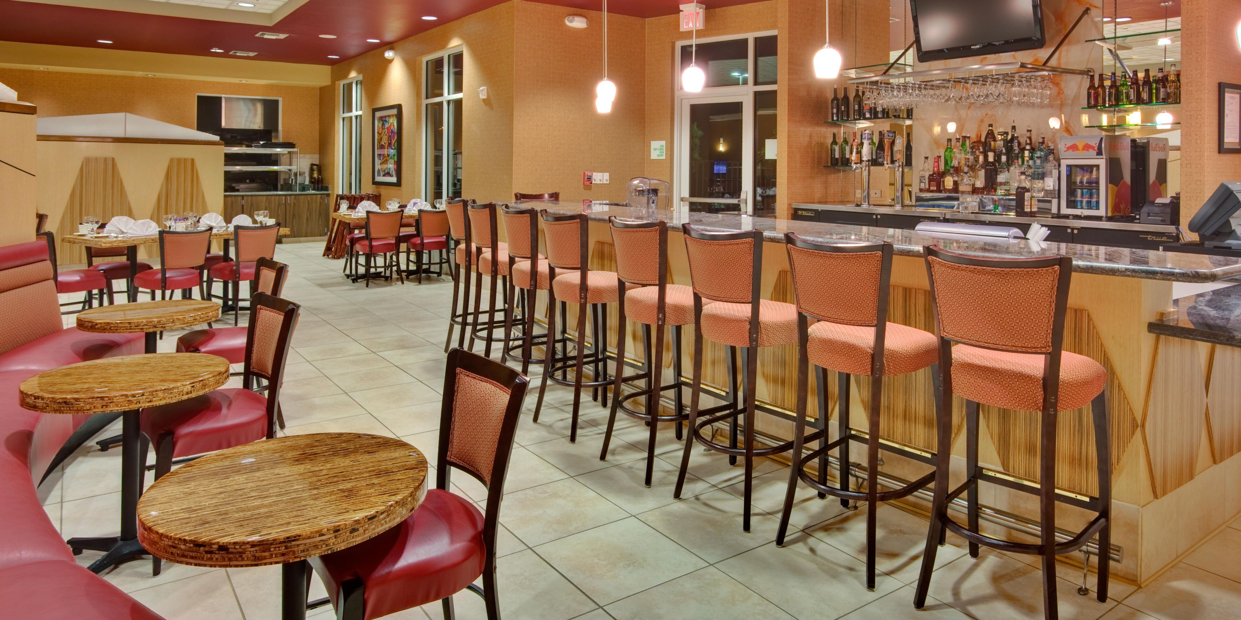 Dining In Bakersfield Holiday Inn Suites Bakersfield