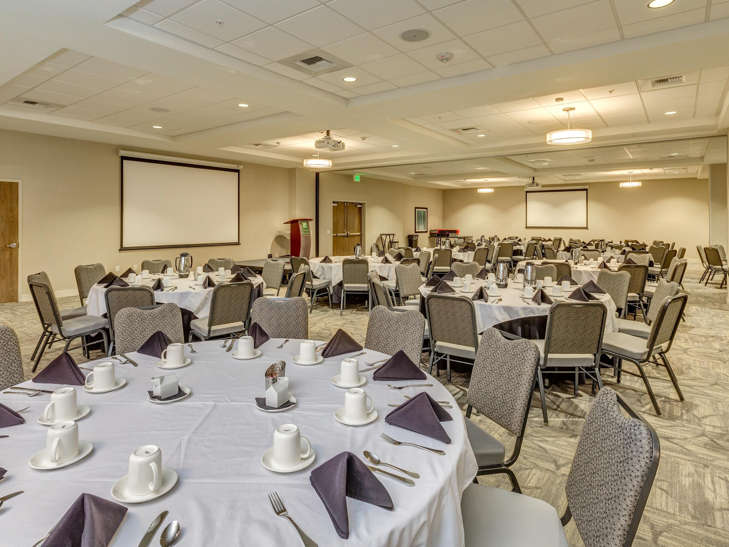 meeting-rooms-in-bellingham-holiday-inn-hotel-suites-bellingham