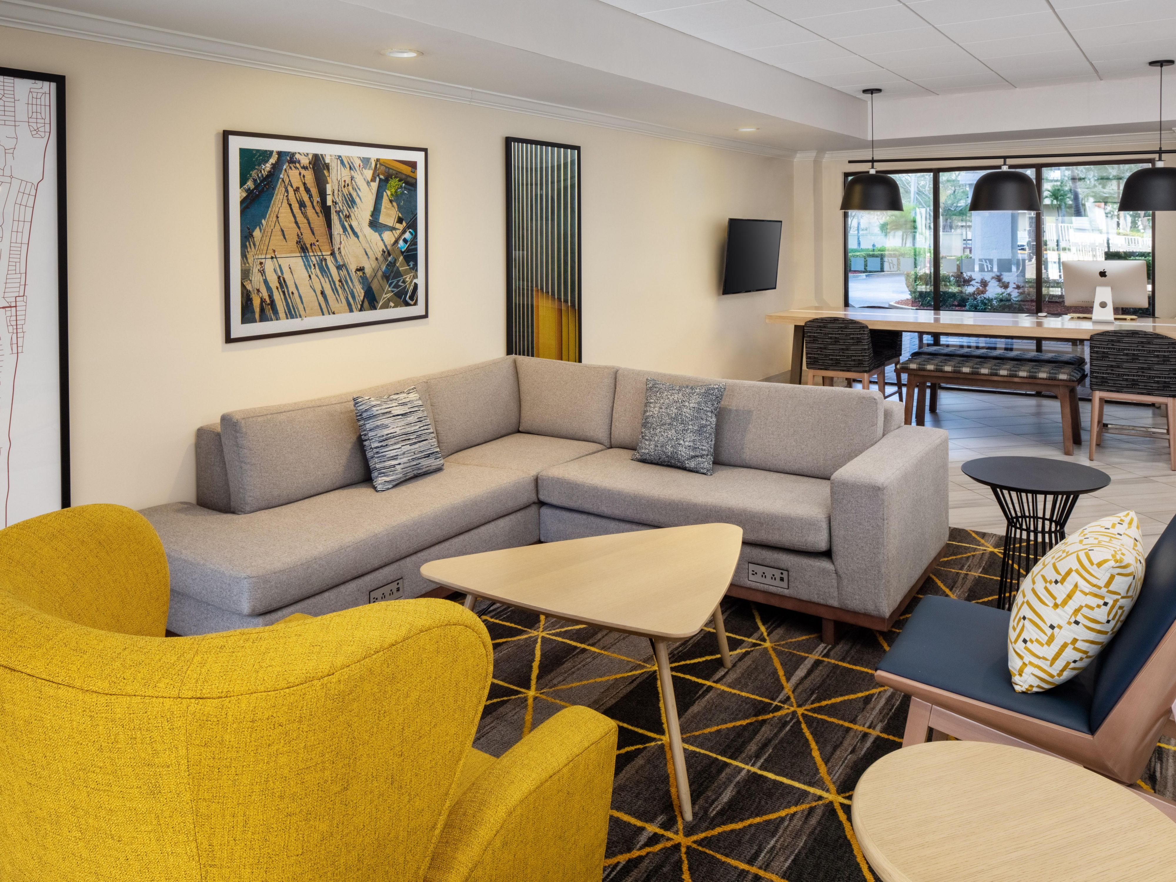 Holiday Inn & Suites Boca Raton – North