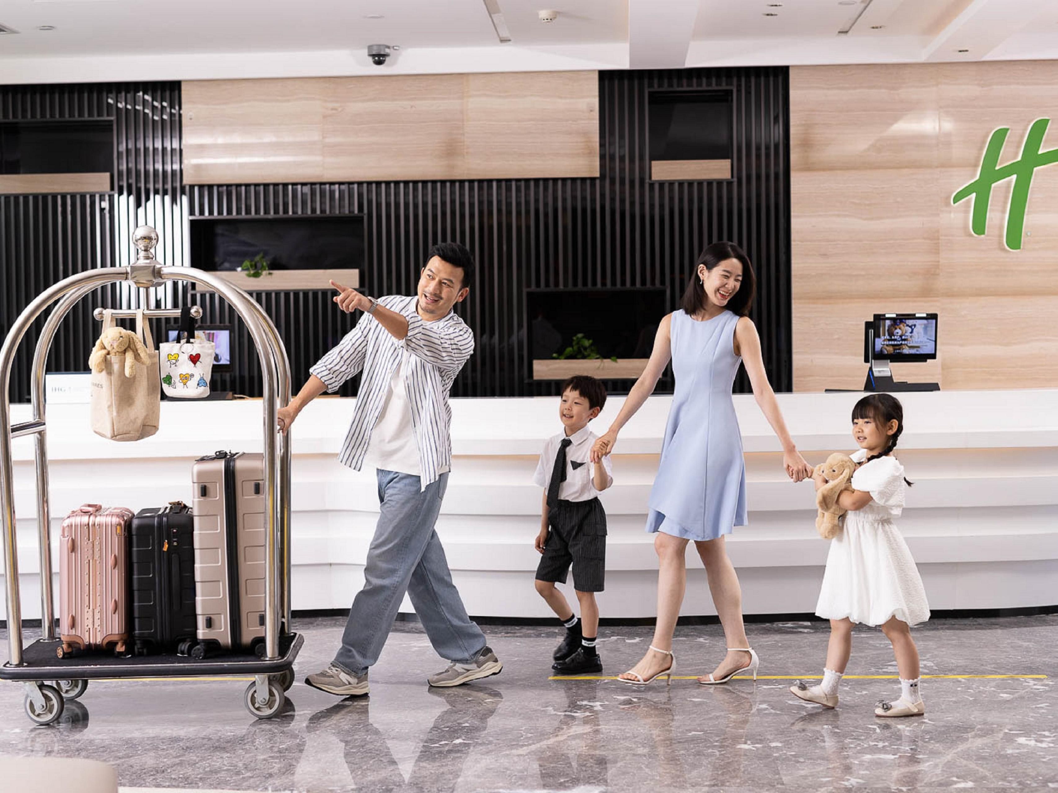 Enjoy top amenities including an indoor heated pool, 24/7 Fitness Center, and an onsite restaurant where kids under 12 eat free. Shop our market and take advantage of free Wi-Fi, free parking, plus complimentary EV charging stations. We go the extra mile to make every stay feel like home.