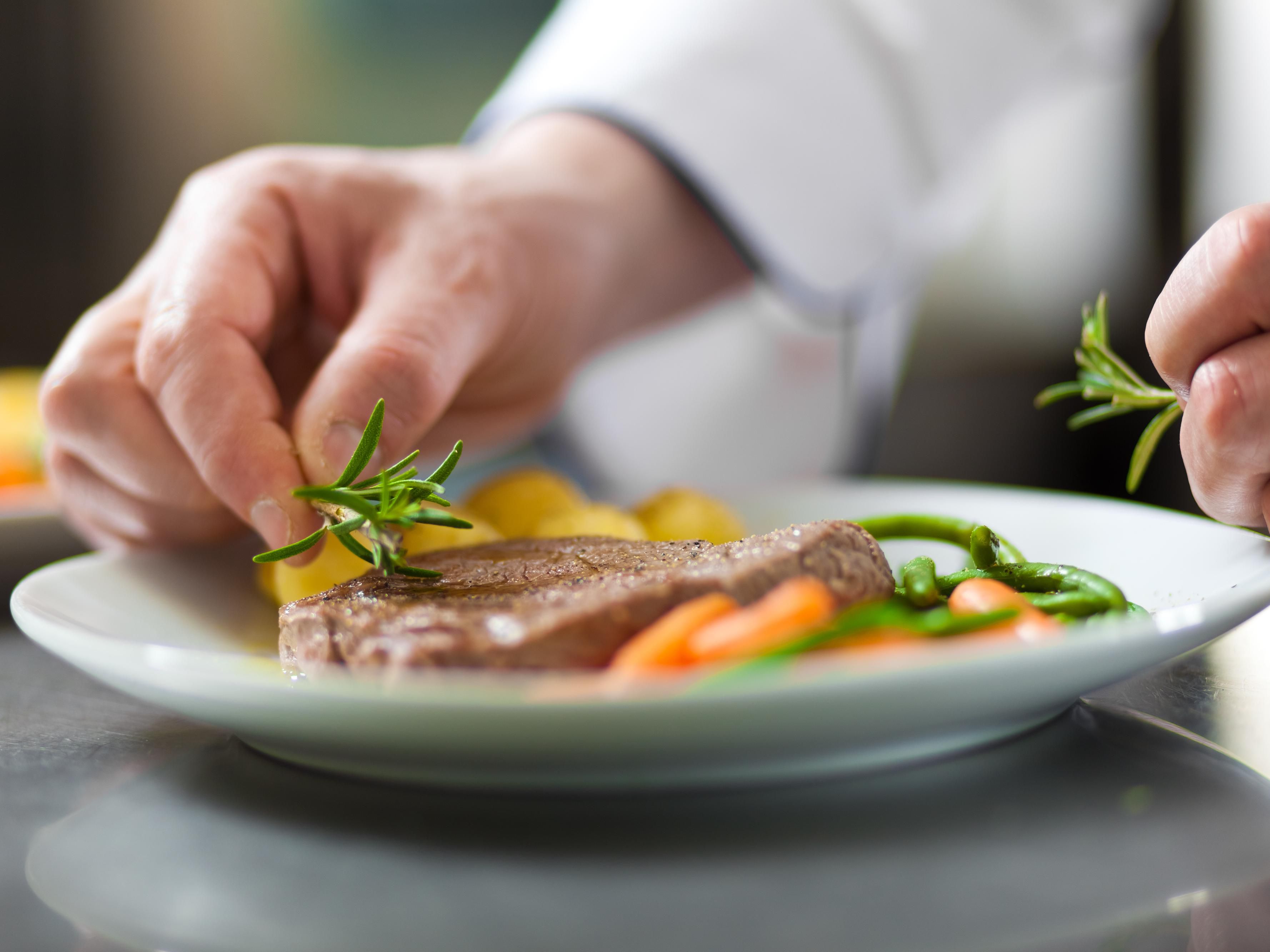 PetFriendly Hotels in Charleston, WV Holiday Inn & Suites Charleston