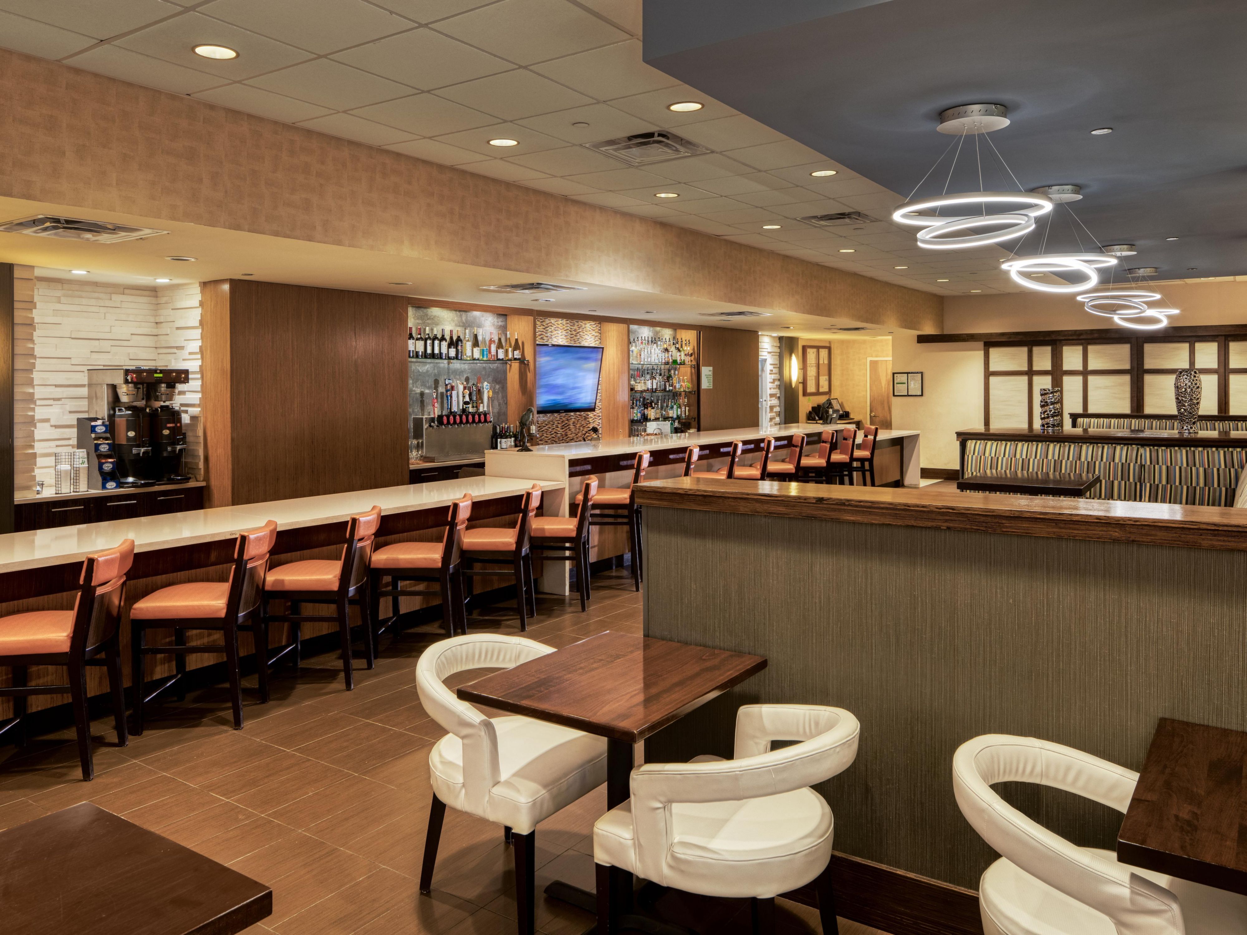 PetFriendly Hotels in Charleston, WV Holiday Inn & Suites Charleston West