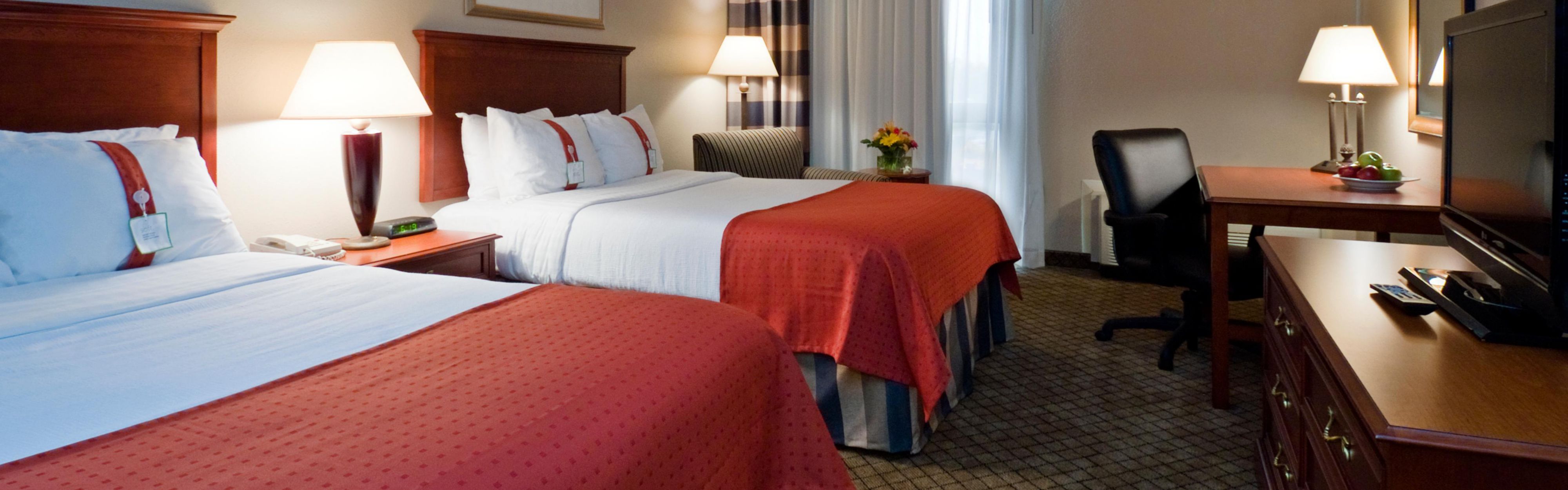 Holiday Inn Hotel Suites Cincinnati Eastgate I 275e Room Pictures Amenities