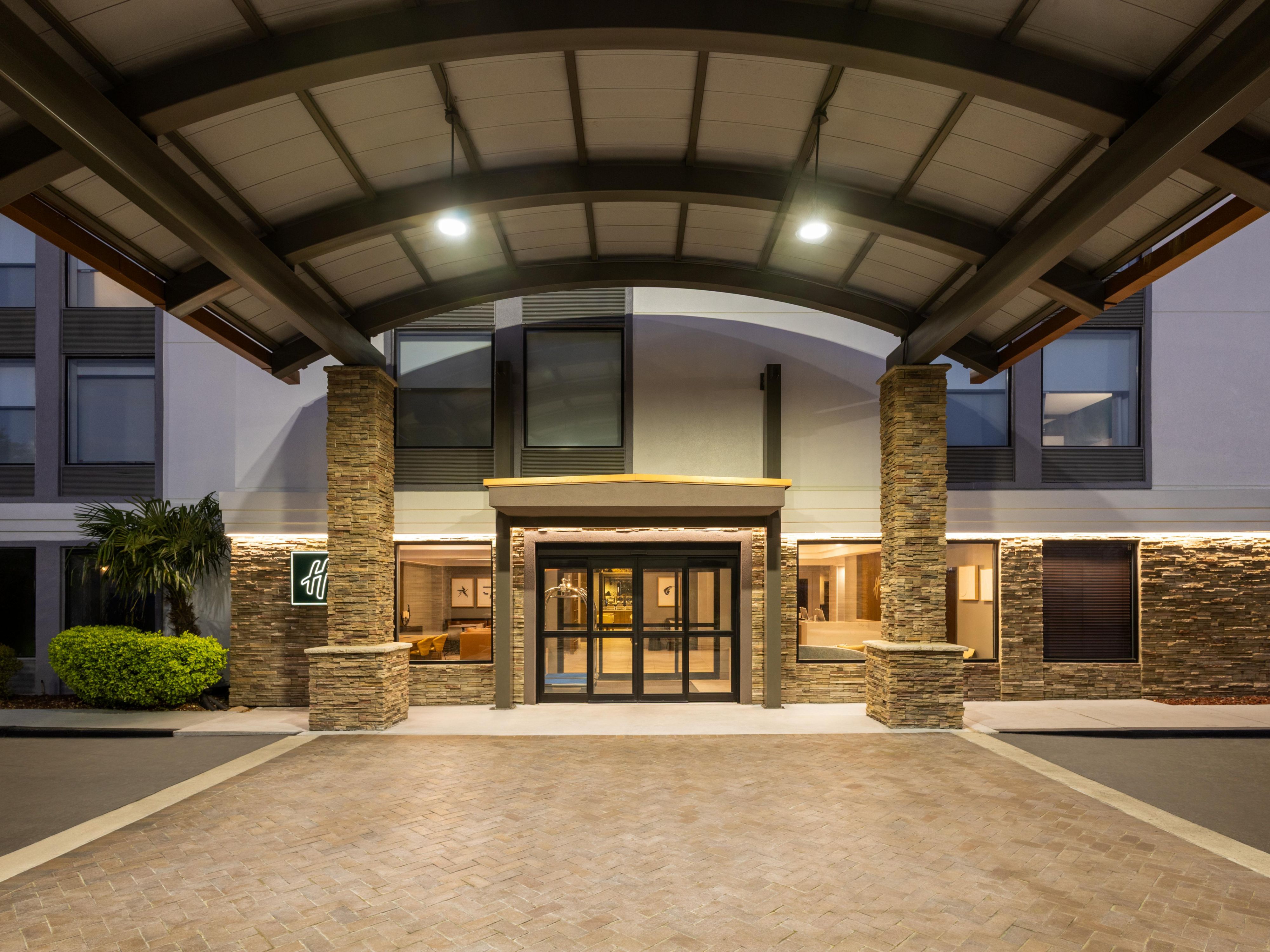 Columbia, SC Hotel Near Fort Jackson | Holiday Inn & Suites Columbia NE ...