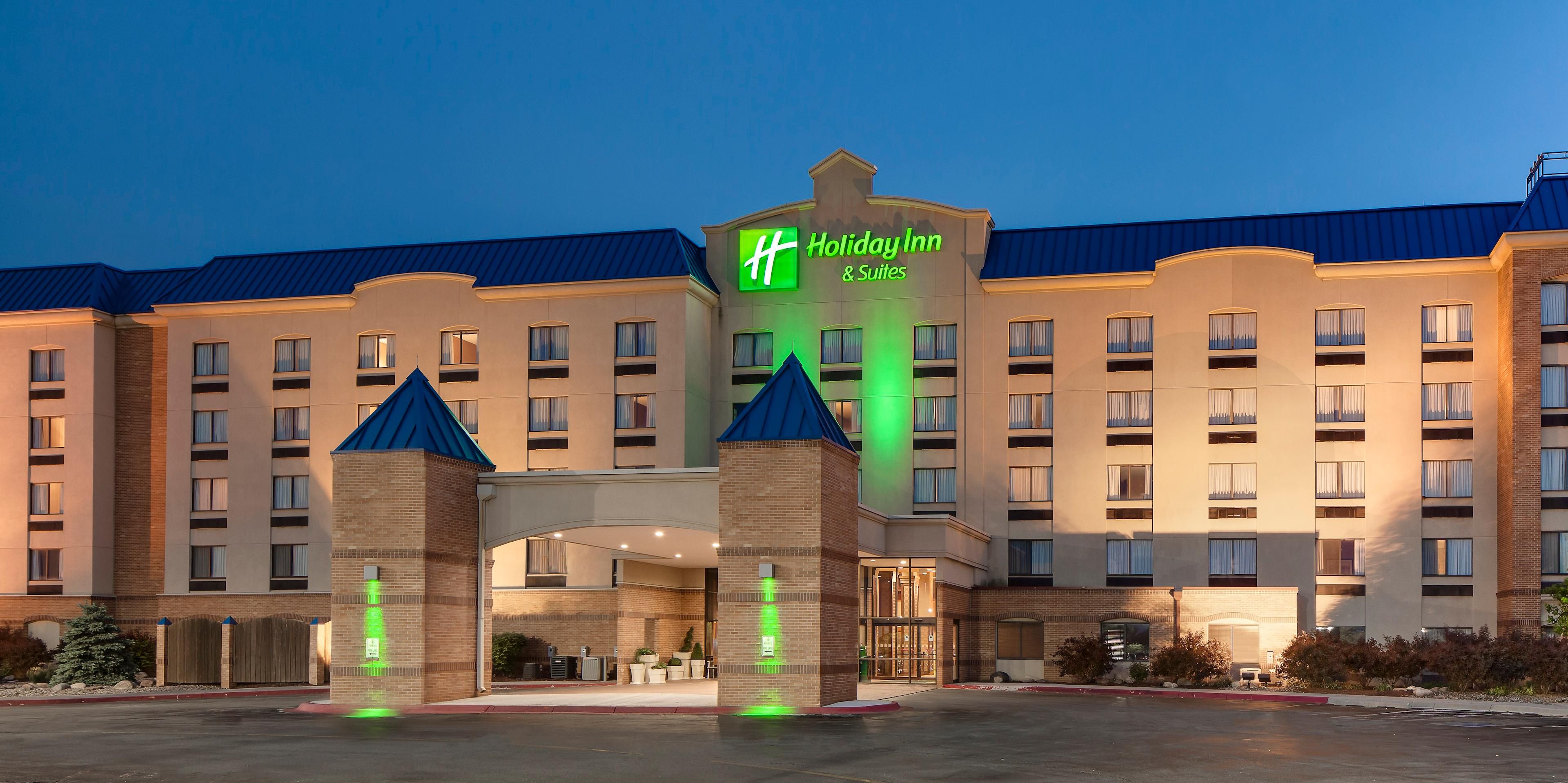 Holiday Inn Hotel And Suites Council Bluffs 3993146369 2x1