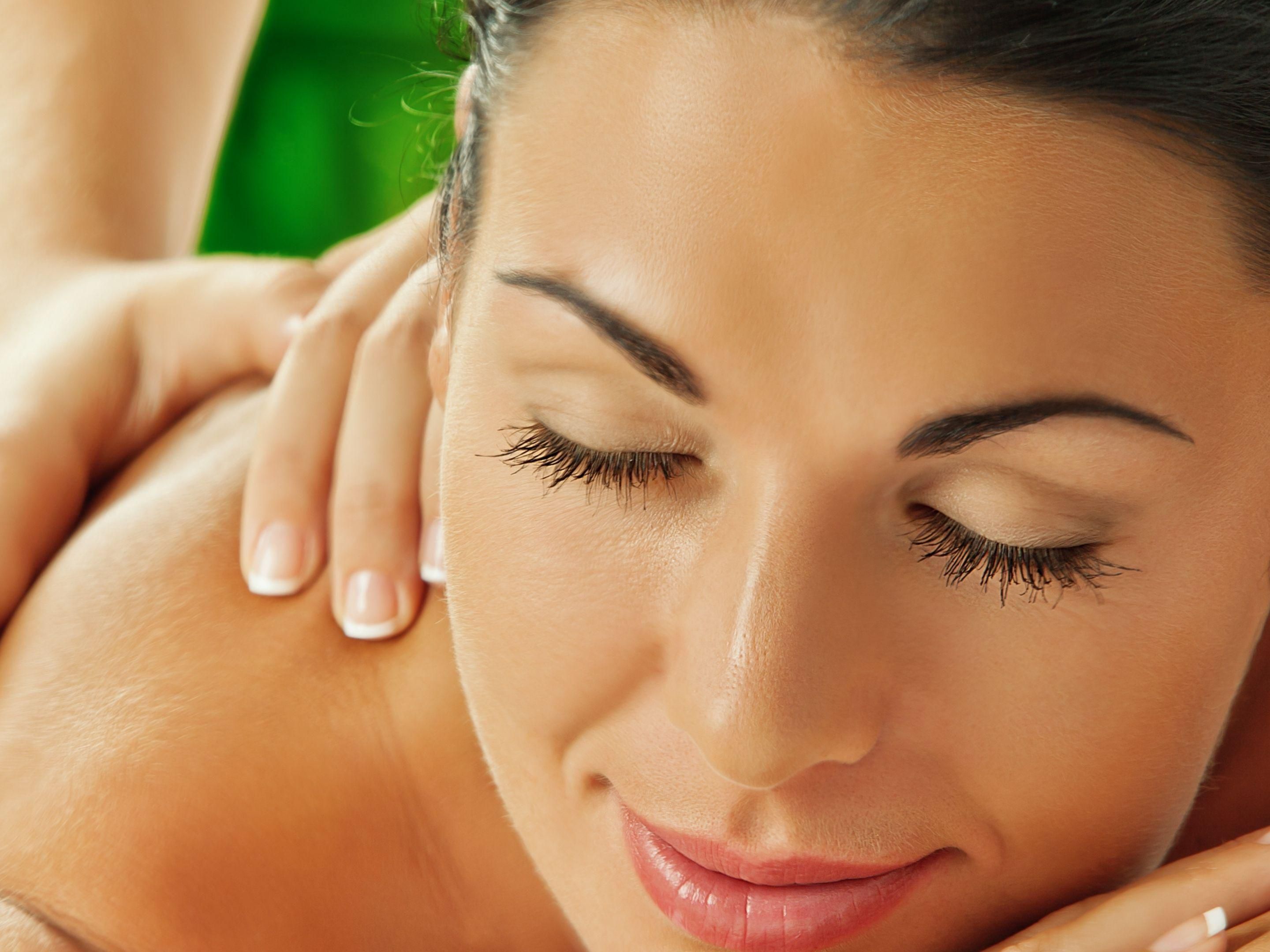 Embark on a journey of rejuvenation and relaxation at Holiday Inn & Suites SPA with an array of nurturing elements from our unique spa brands and expert therapists. Indulge in tranquillizing massage therapies, personalized treatments and reviving facials to recharge and rewind mind, body and soul.