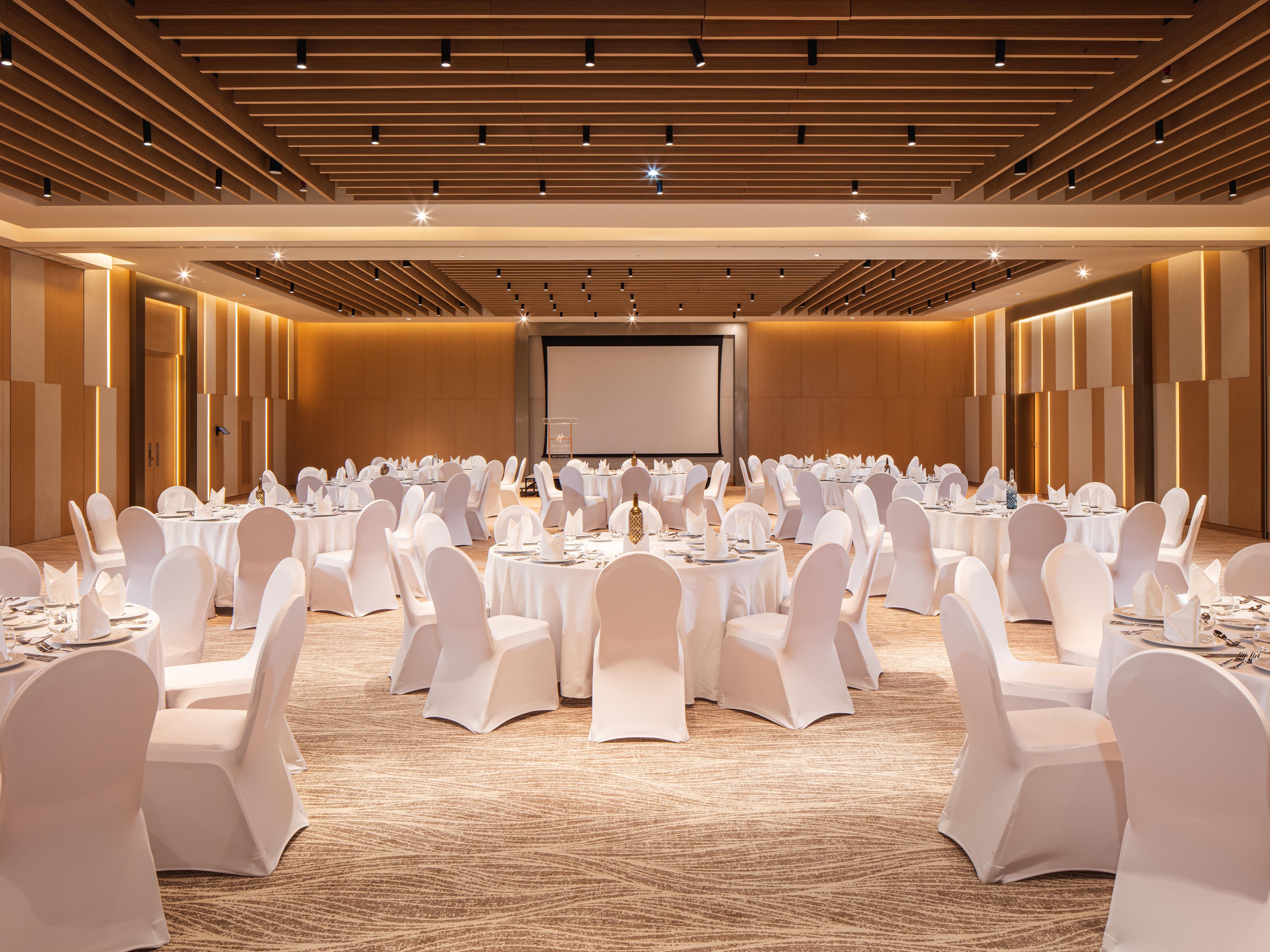 The perfect venue for hosting a wide range of events, from small get togethers to large scale functions. Our dedicated team of event planners is here to take care of every detail, allowing you to focus on what really matters. Our creative chefs will work with you to create tailor made menus catering to your needs and preferences.
