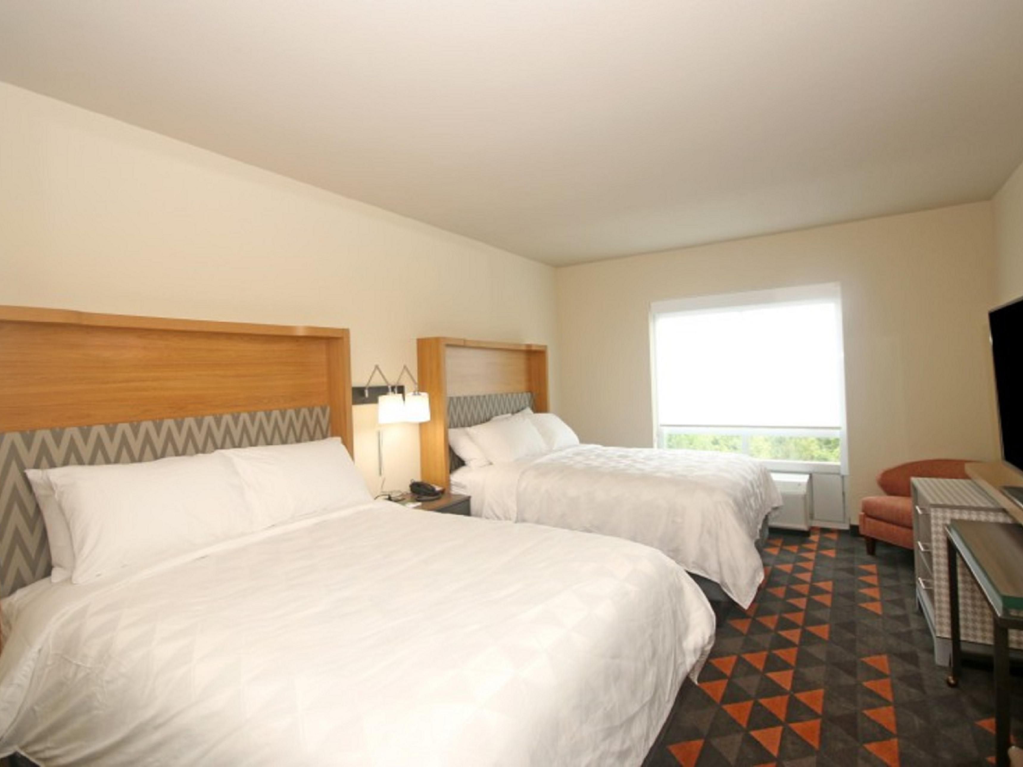 Settle into cozy rooms designed to provide comfort and fit your every need. Soft beds, free Wi-Fi, and helpful in-room features create a relaxing retreat after a busy day exploring or working. Whether traveling solo, with family, or for business, you’ll find a welcoming space to unwind, recharge, and rest fully throughout your stay.