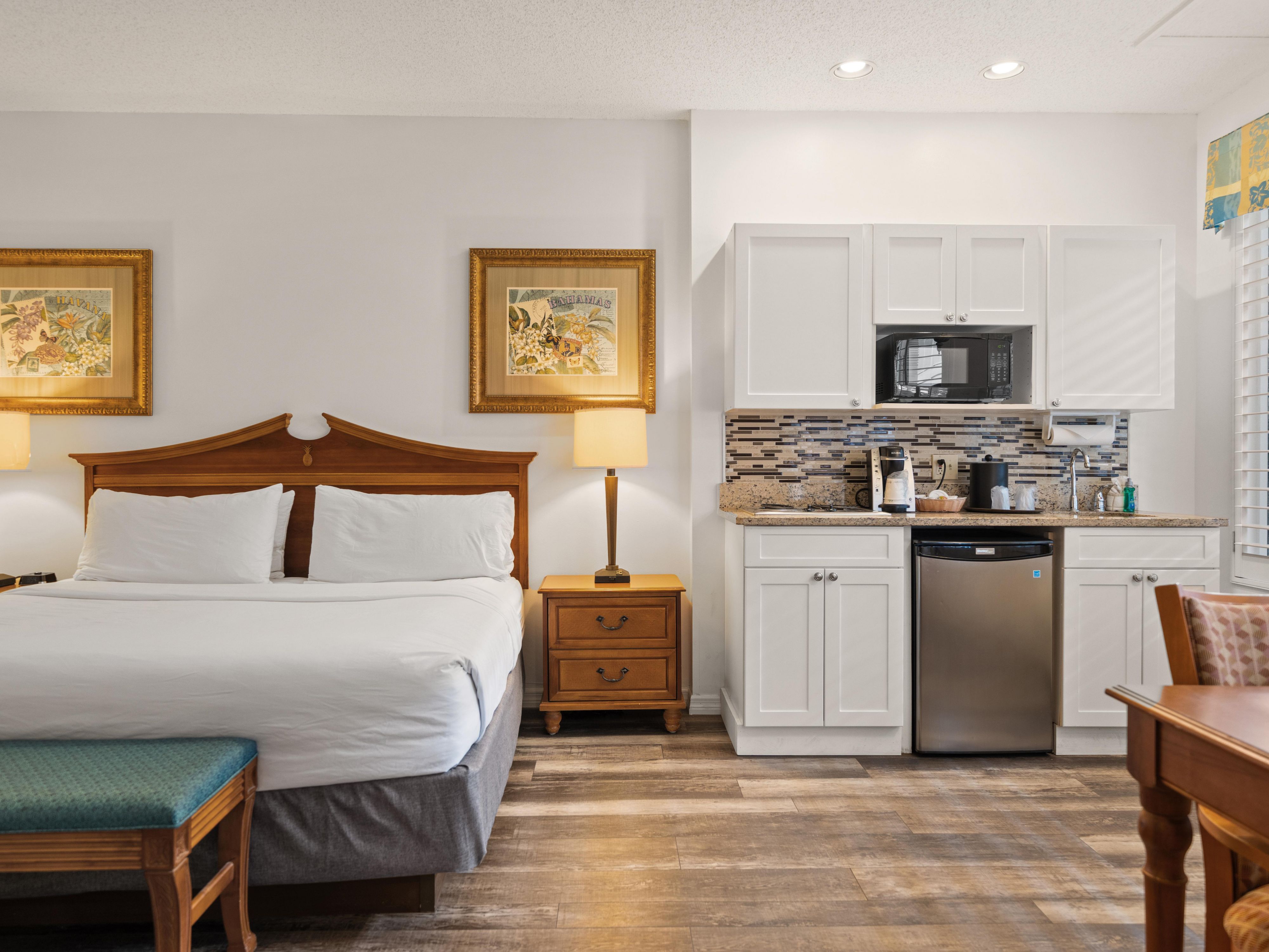 Habitación Premium con cama extragrande y zona de cocina
