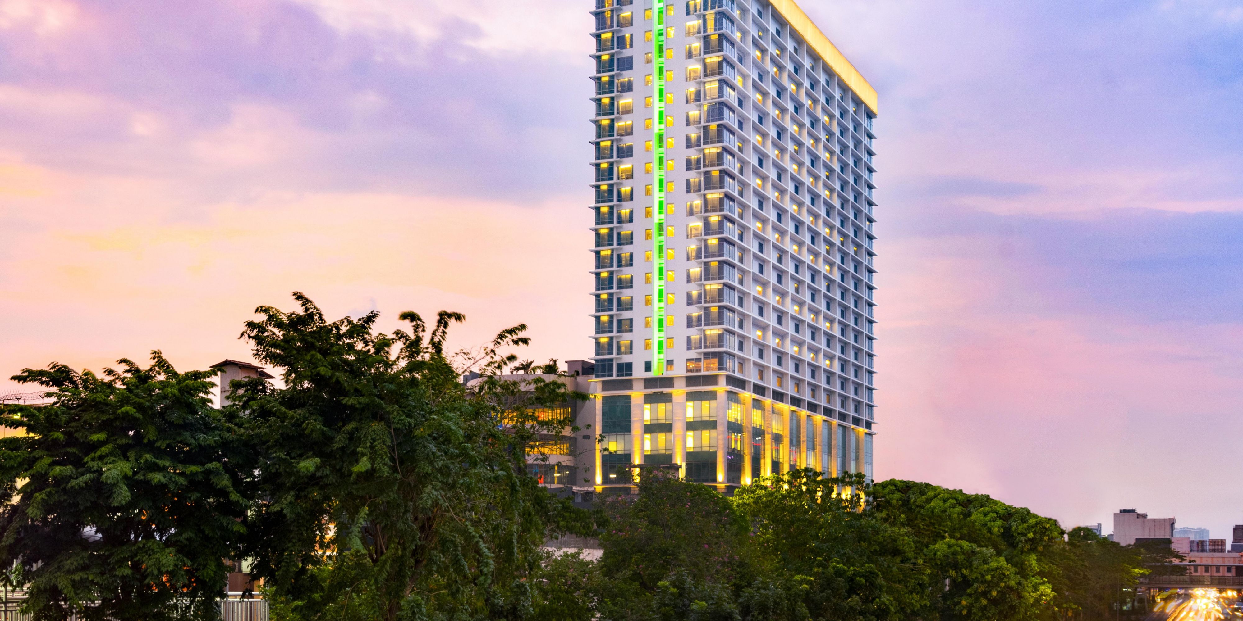 Holiday Inn & Suites Jakarta Gajah Mada