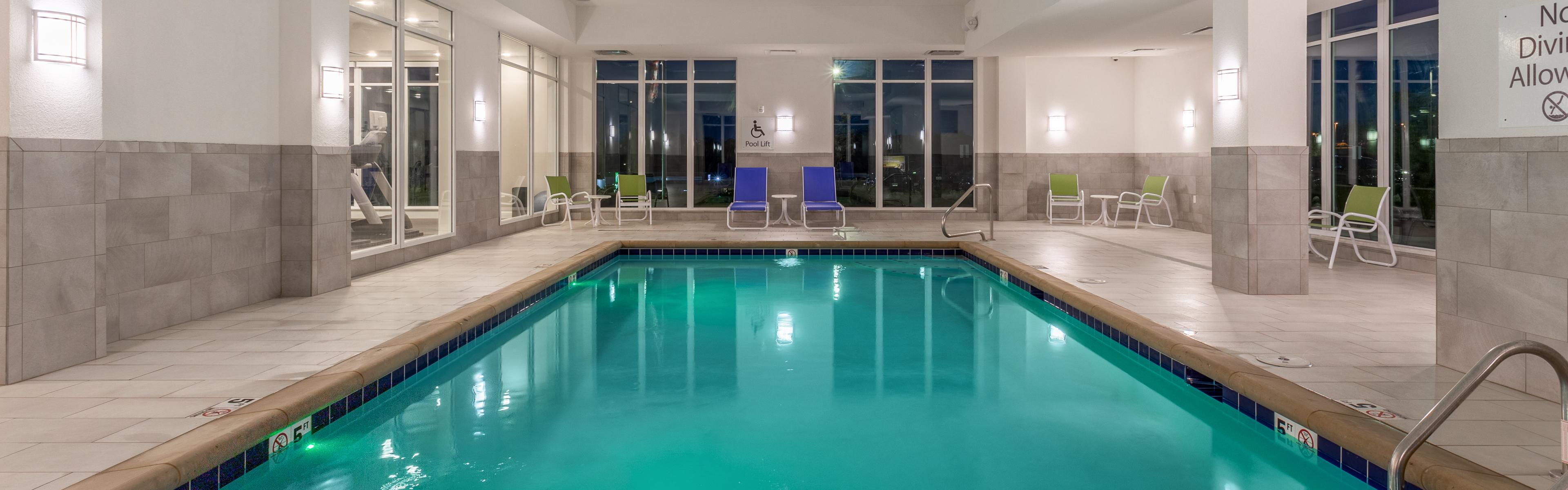 Holiday Inn Hotel & Suites Jefferson City Free & More