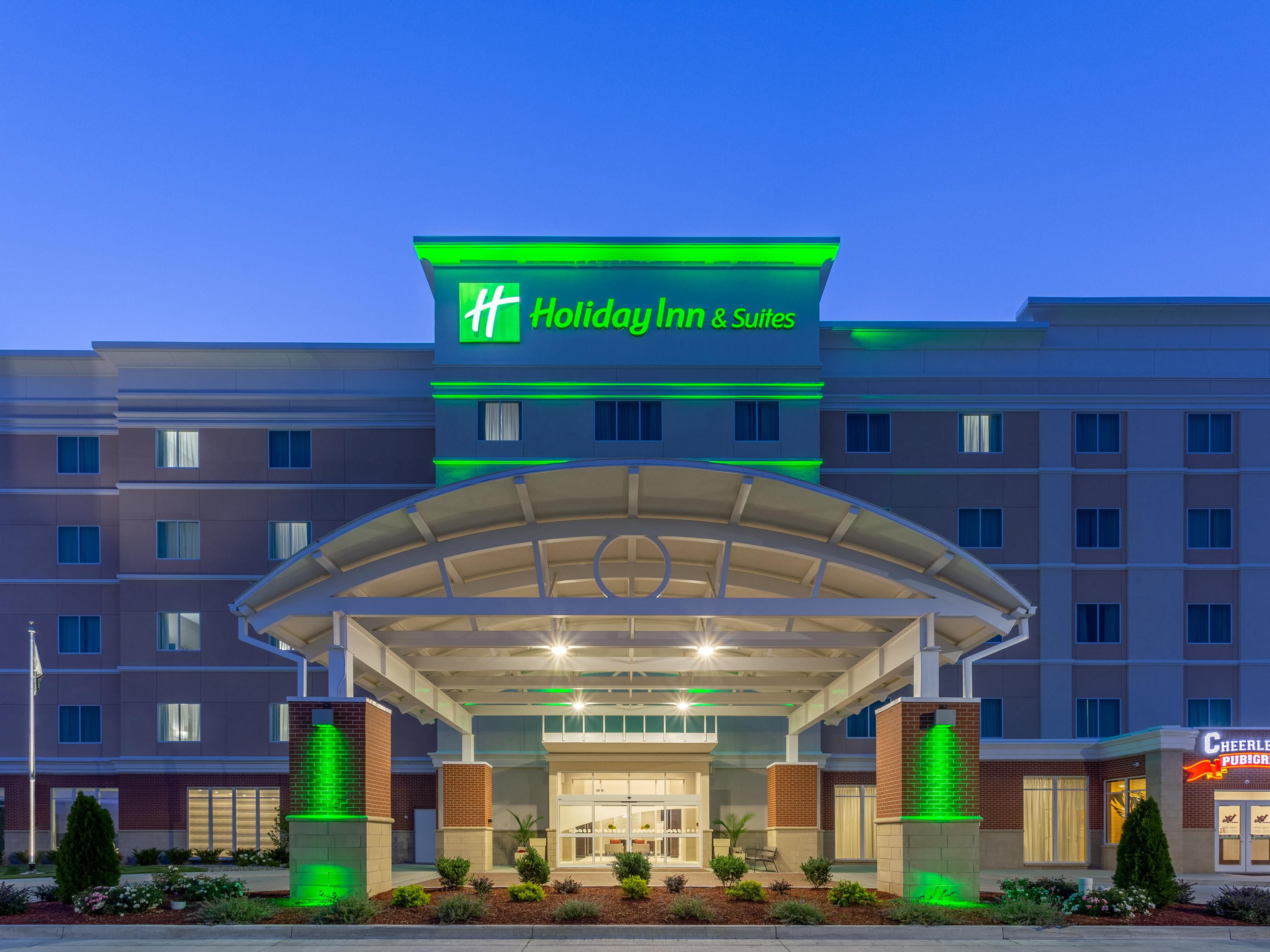 jefferson city hotels with indoor pool