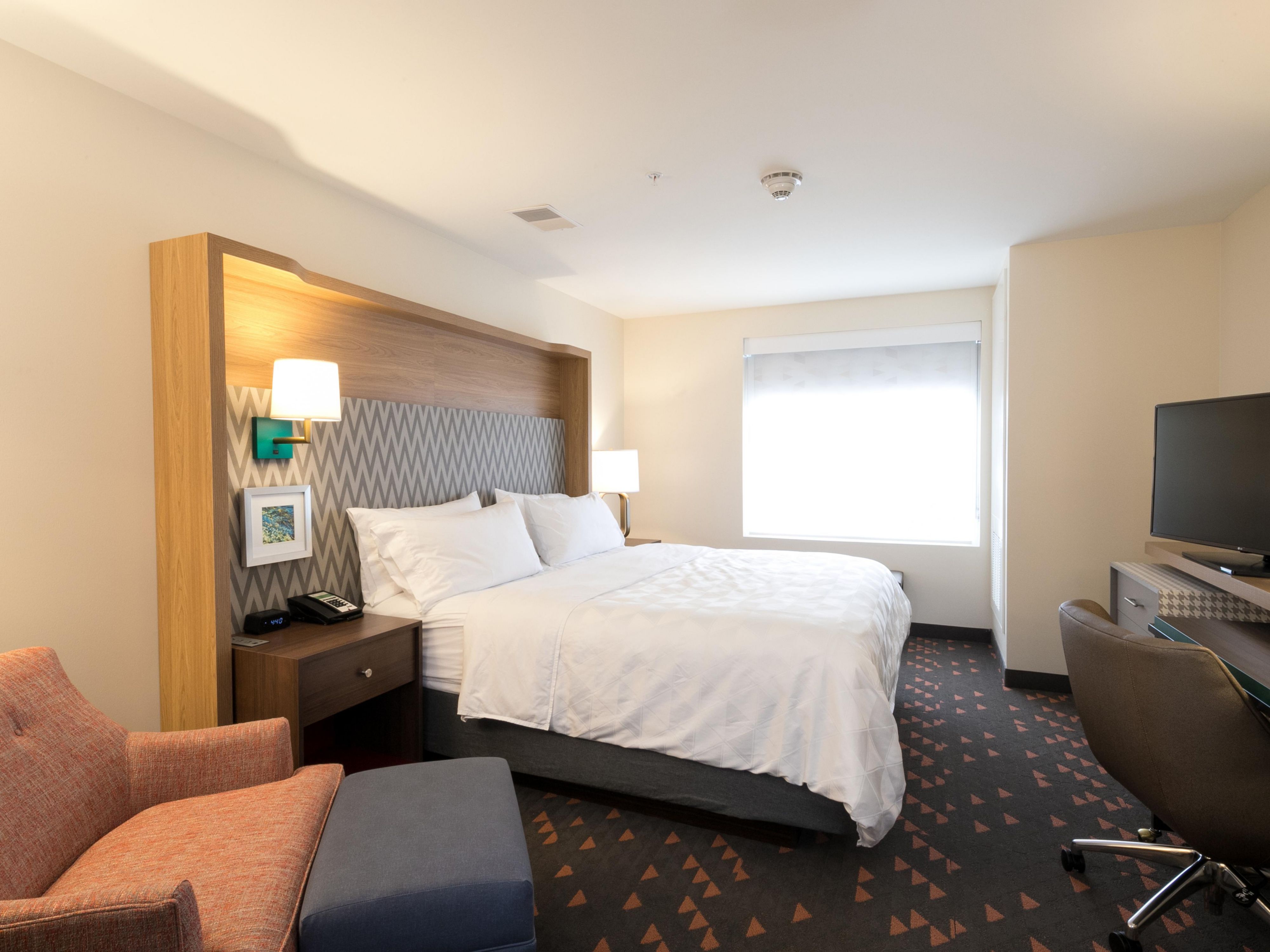 Enjoy king bed standard guest room with complimentary wifi