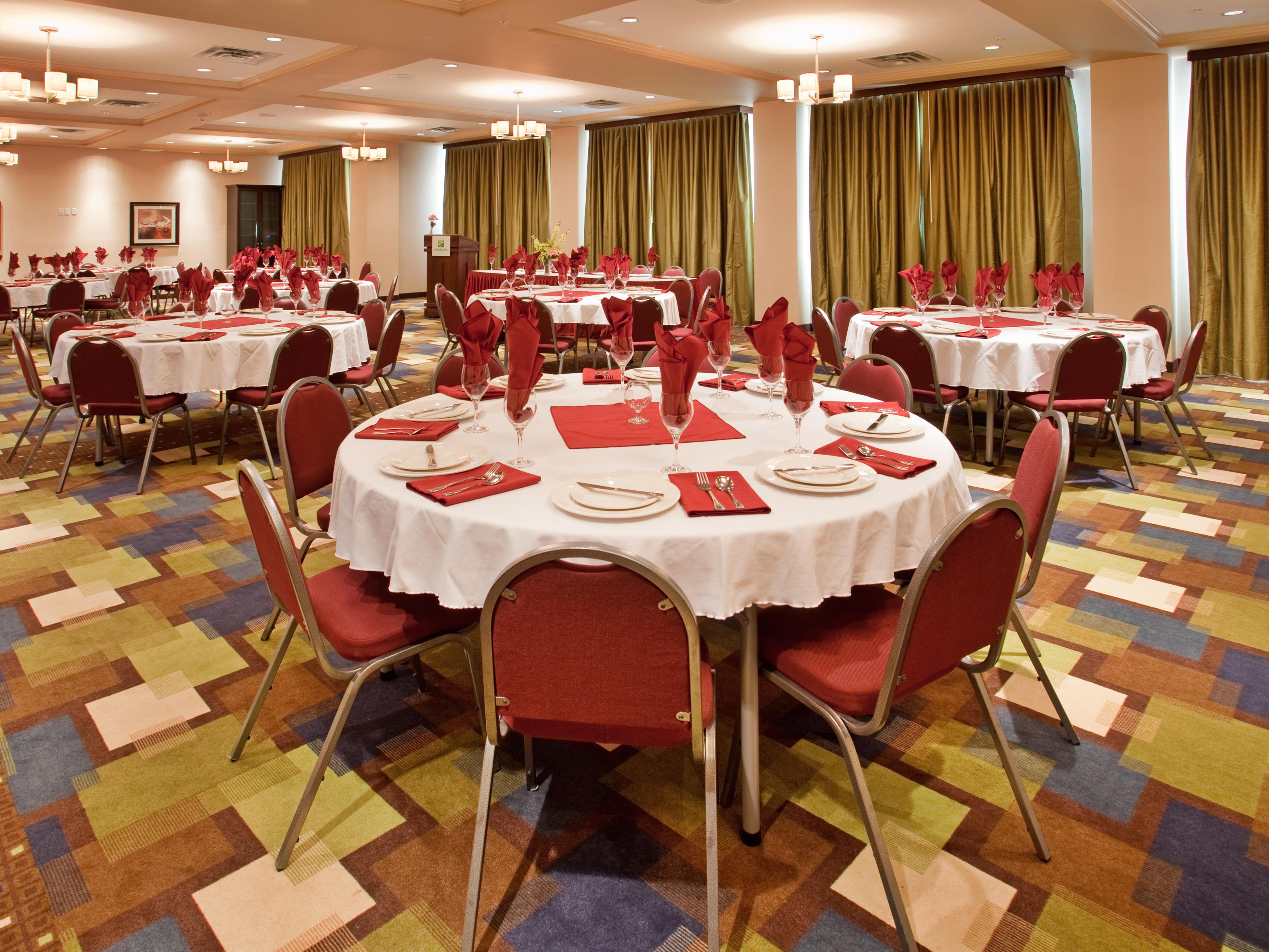 Our hotel features a 2,100 square foot ballroom with no pillars and plenty of natural lighting. 