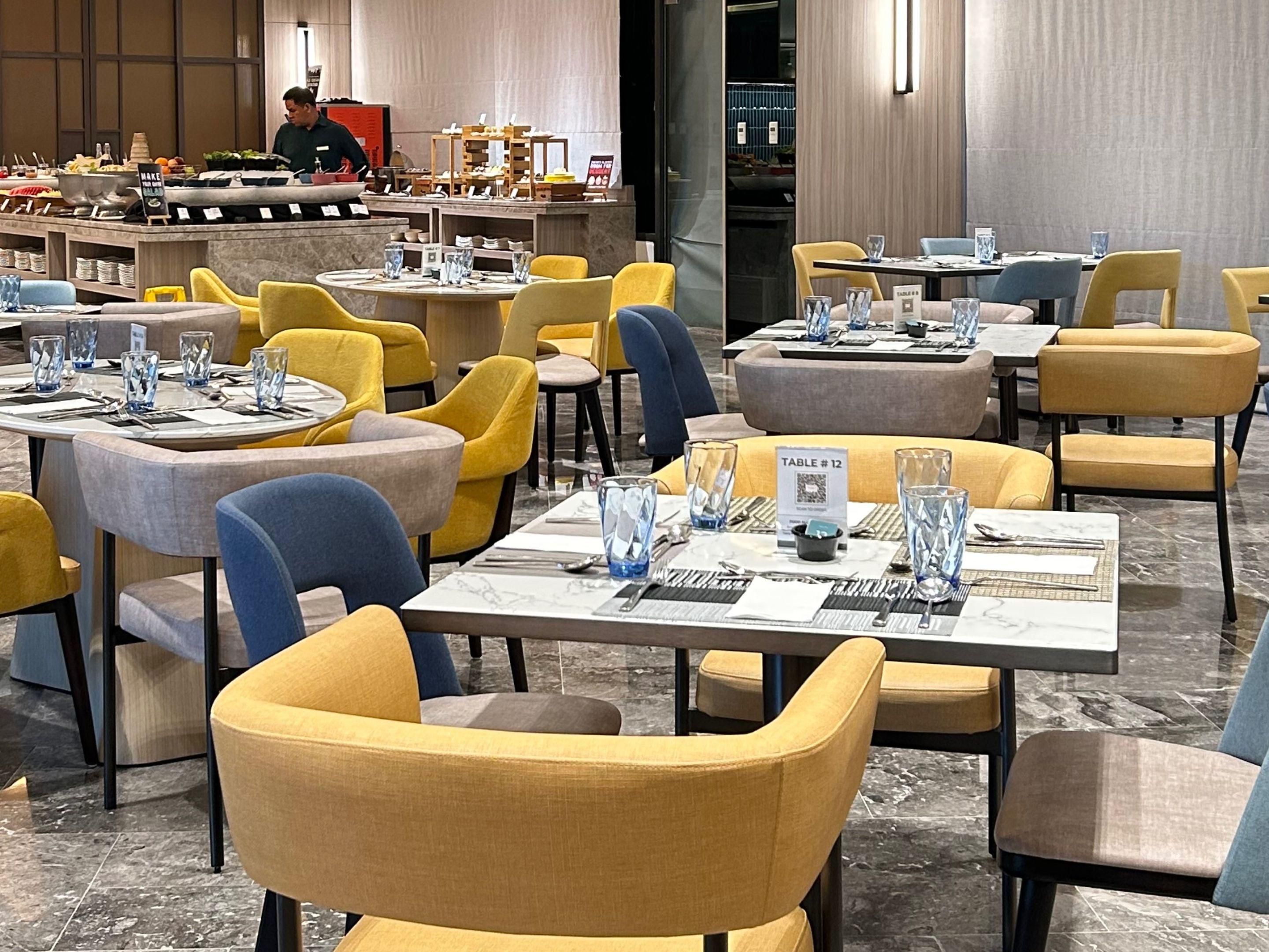 Flavors Restaurant brings together best of Modern Comfort Cuisine in a fresh and inviting setting at the heart of Makati. From hearty classics to contemporary favorites, every dish is crafted to feel both familiar and exciting. Enjoy bountiful buffets or a la carte indulgence, perfect for everyday dining or special gatherings.