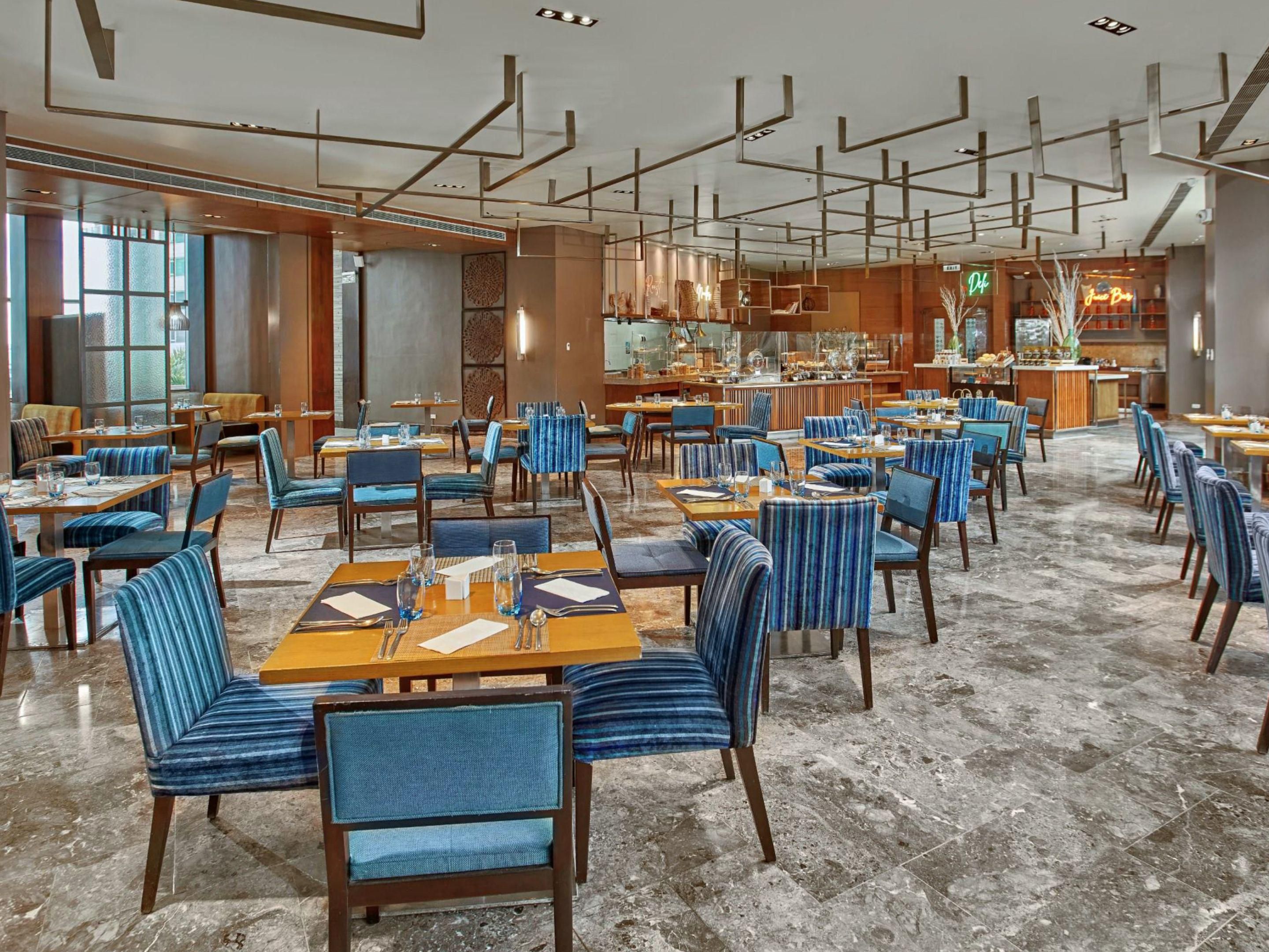 Flavors Restaurant and Café Lounge is temporarily located on the 5th floor while our original space is being revamped. Delight in Filipino and international favorites at Flavors Restaurant. Breakfast buffet, set menu, and à la carte options are available daily. Operating hours: 6 AM to 11 PM.