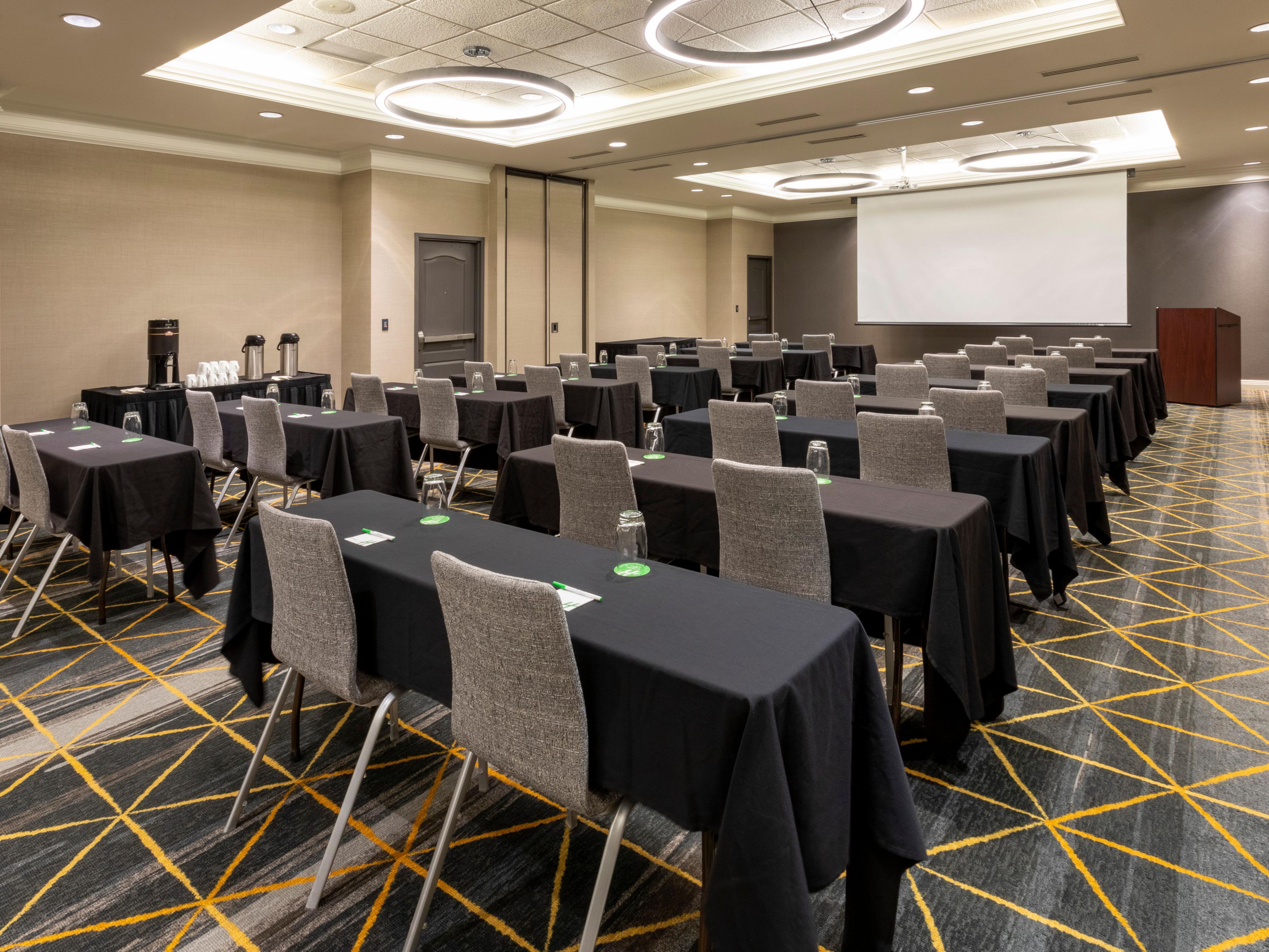Our deluxe Maple Grove, MN hotel features over 1,900 sq. ft. of meeting space. Perfect for your next business meeting, our Naples Meeting and Banquet Facility includes audio/visual equipment and catering services to ensure the success of your event.
