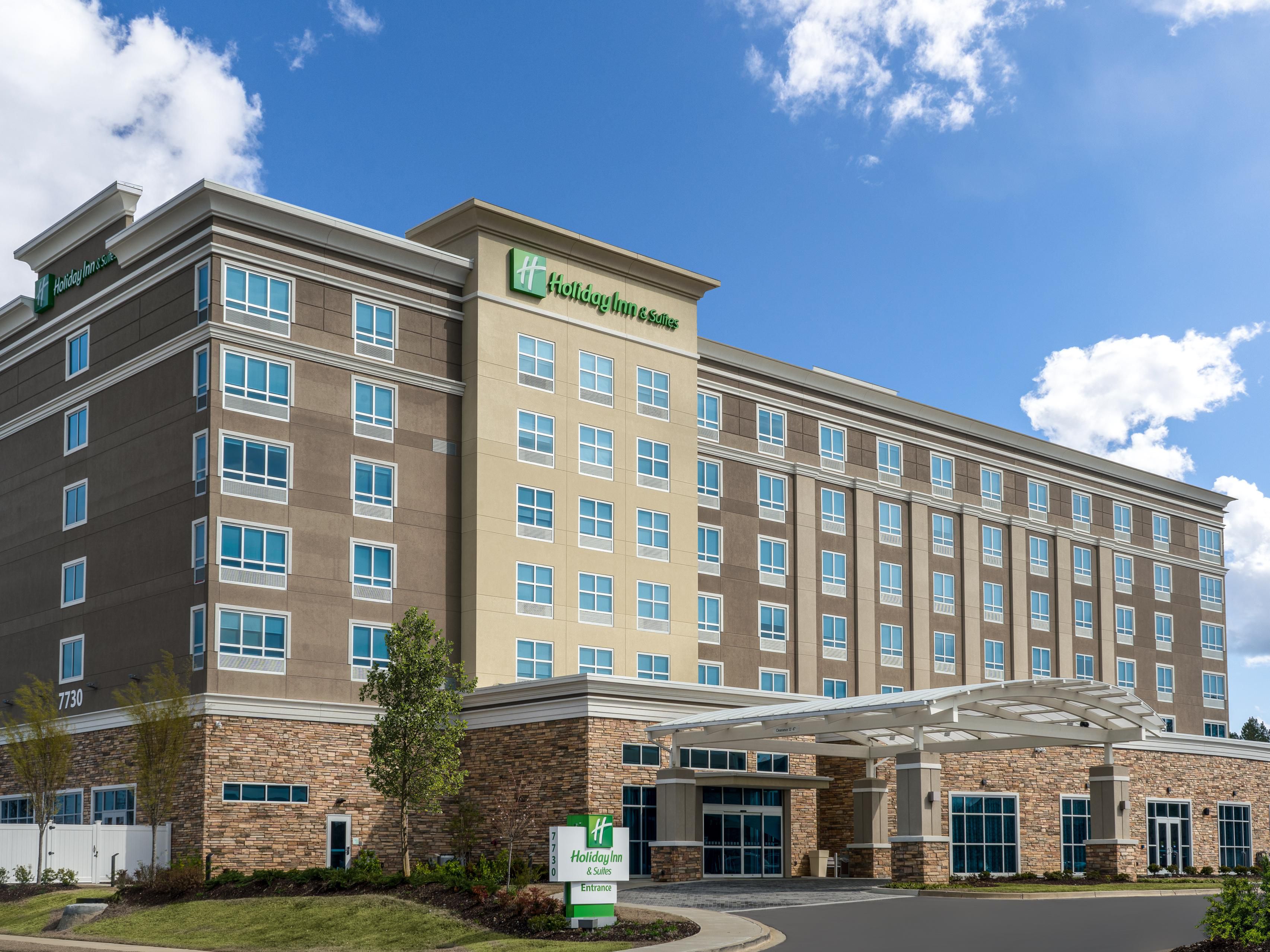 We’re off SR 385, just a block from local restaurants and shops! FedEx World HQ is two blocks away and we’re within few minutes driving from Sedgwick Claims Management Services,  International Paper, and IBM offices as well as Mike Rose Soccer Club. 