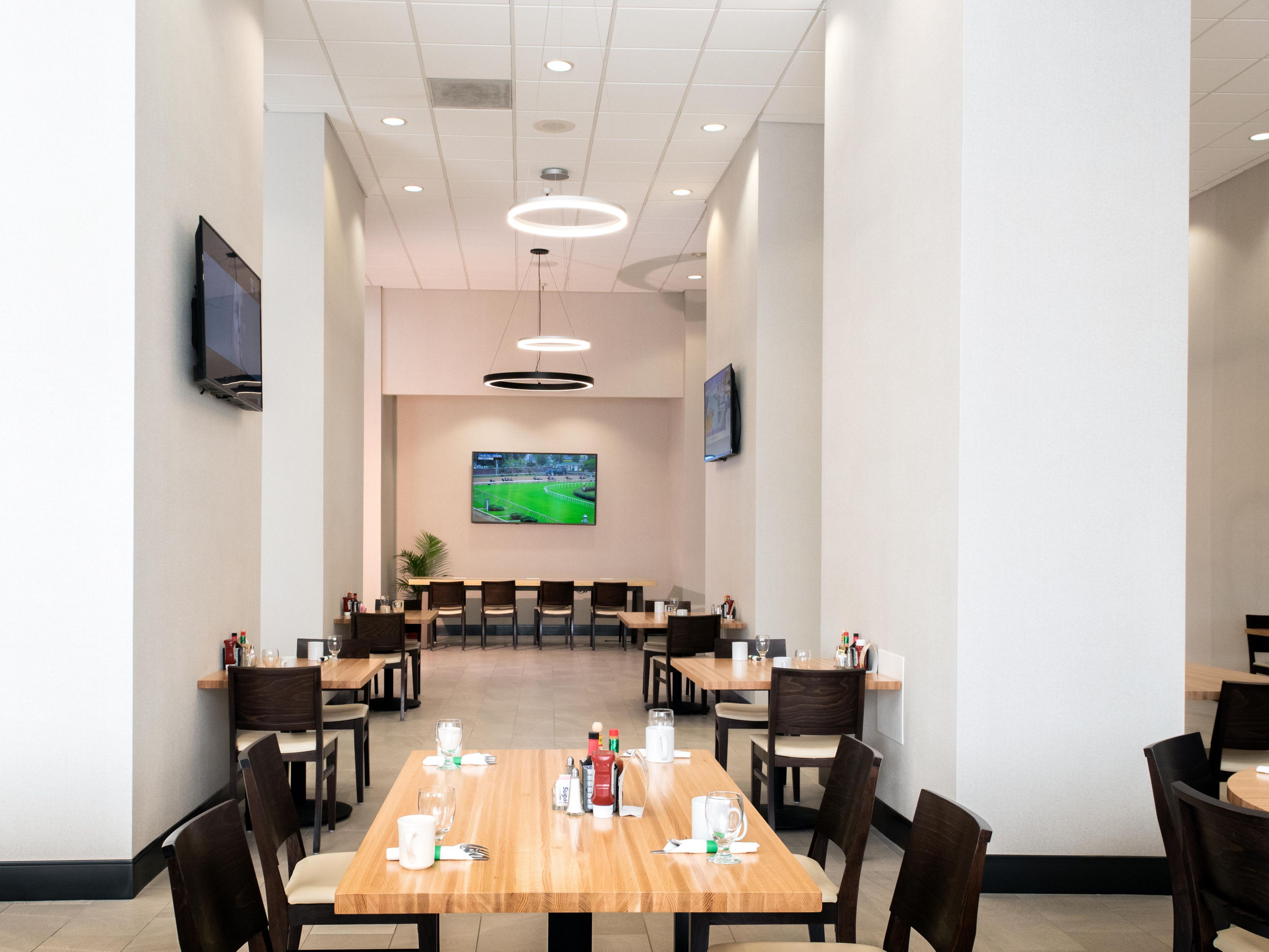 Savor American classics at the Cactus Kitchen + Bar. Start your day with a hearty breakfast buffet and return for a traditional dinner in a casual setting. Enjoy lively atmosphere with views of our lush pool area, or catch sports on our flat-screen TVs. Join us in Cactus Kitchen + Bar for happy hour, 5:00pm – 7:00pm, Monday through Saturday.