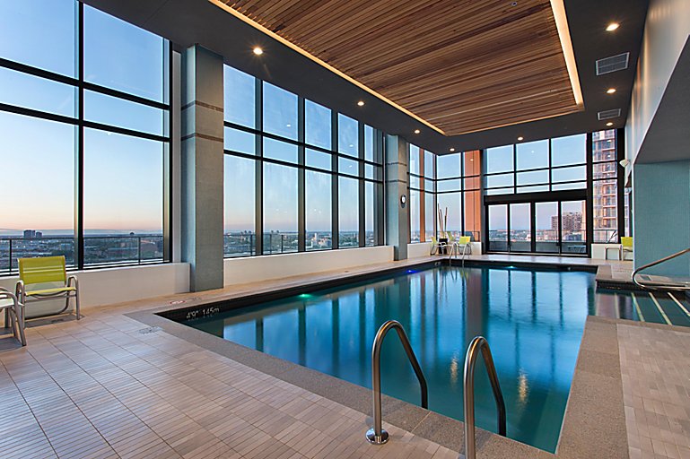 Holiday Inn & Suites Montreal Centre-Ville Ouest Indoor Pool and  city view